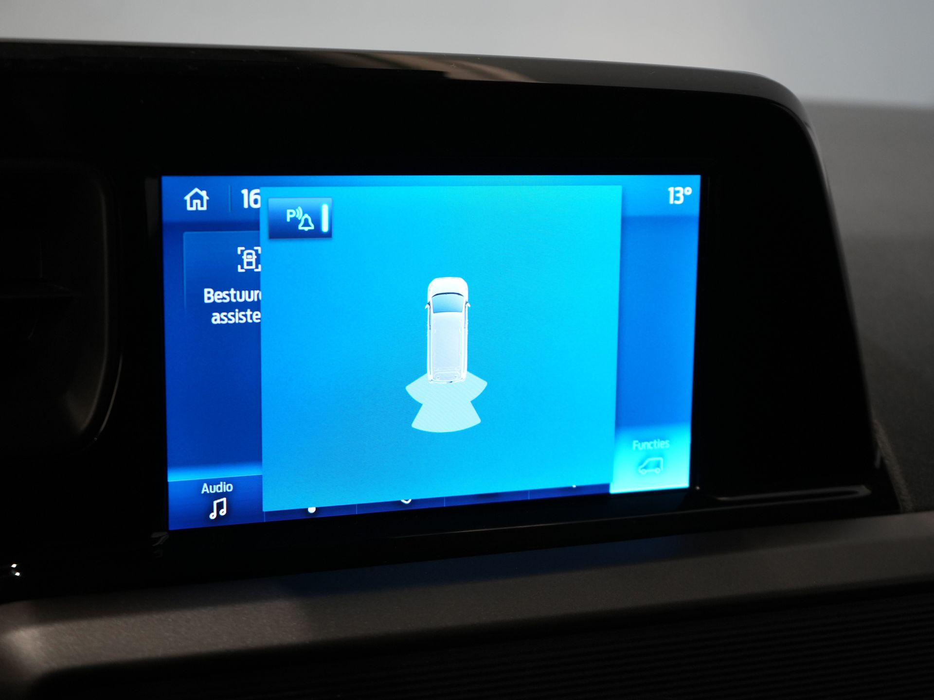 Ford Transit Courier Bestelbus 1.0 Trend 100 pk BENZINE BPM VRIJ! Garantie 05-2029/ Carplay/ Virtual Cockpit/ Airco/ Cruise 21