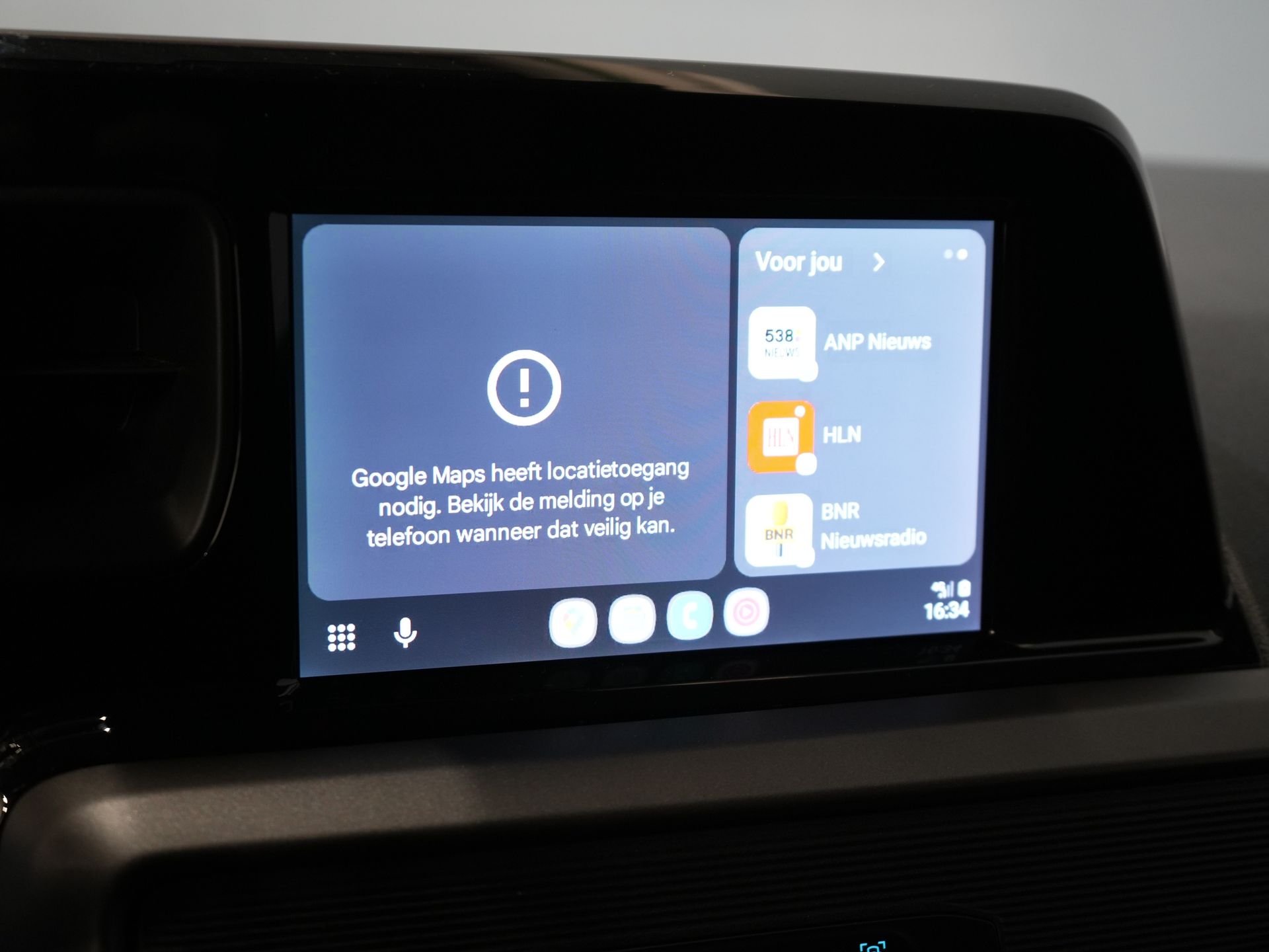 Ford Transit Courier Bestelbus 1.0 Trend 100 pk BENZINE BPM VRIJ! Garantie 05-2029/ Carplay/ Virtual Cockpit/ Airco/ Cruise 22