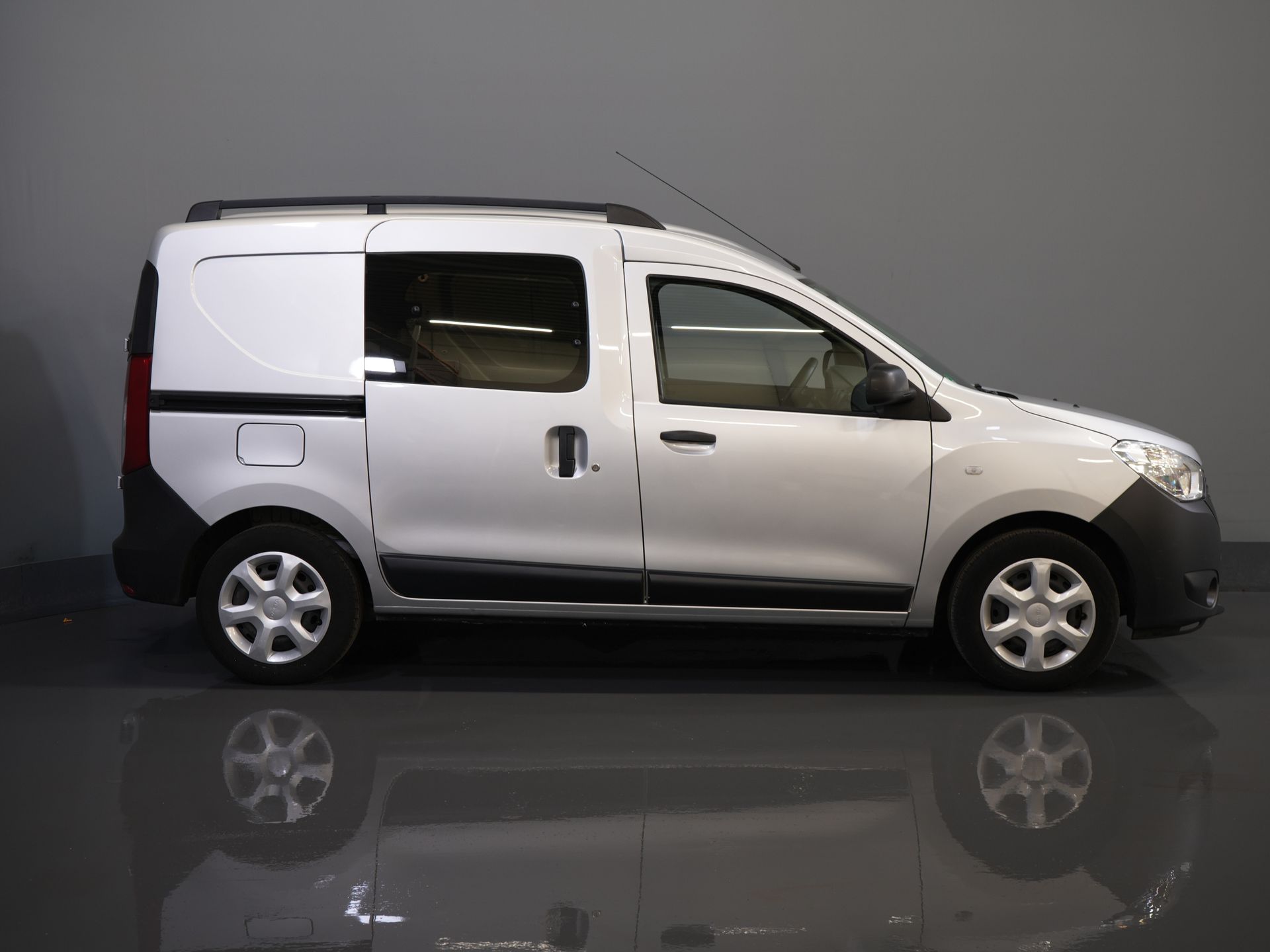 Dacia Dokker Bestelbus 1.5 dCi MARGE NL Auto/ APK 1-2027/ PDC/ Cruise/ Trekhaak/ Airco 10