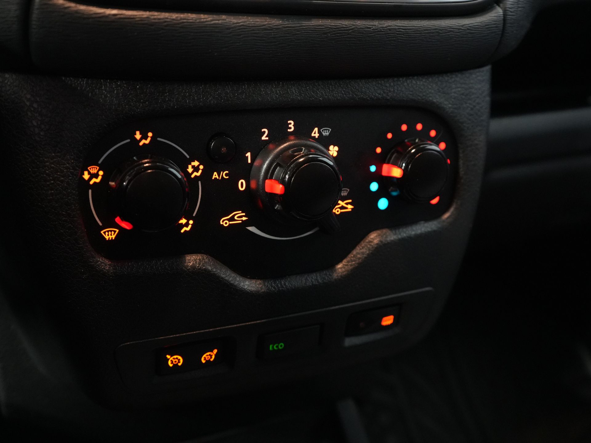 Dacia Dokker Bestelbus 1.5 dCi MARGE NL Auto/ APK 1-2027/ PDC/ Cruise/ Trekhaak/ Airco 18