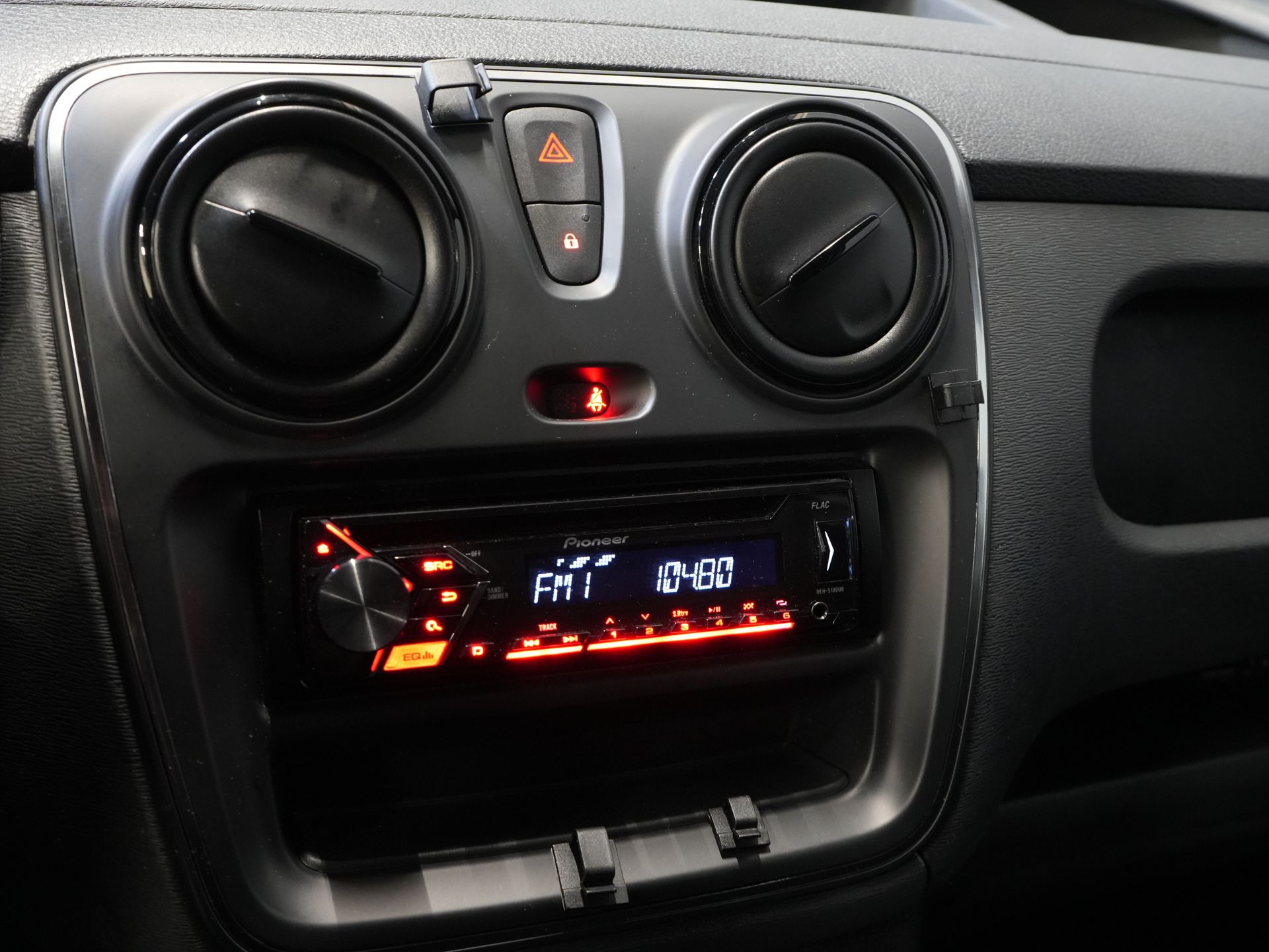 Dacia Dokker Bestelbus 1.5 dCi MARGE NL Auto/ APK 1-2027/ PDC/ Cruise/ Trekhaak/ Airco 19