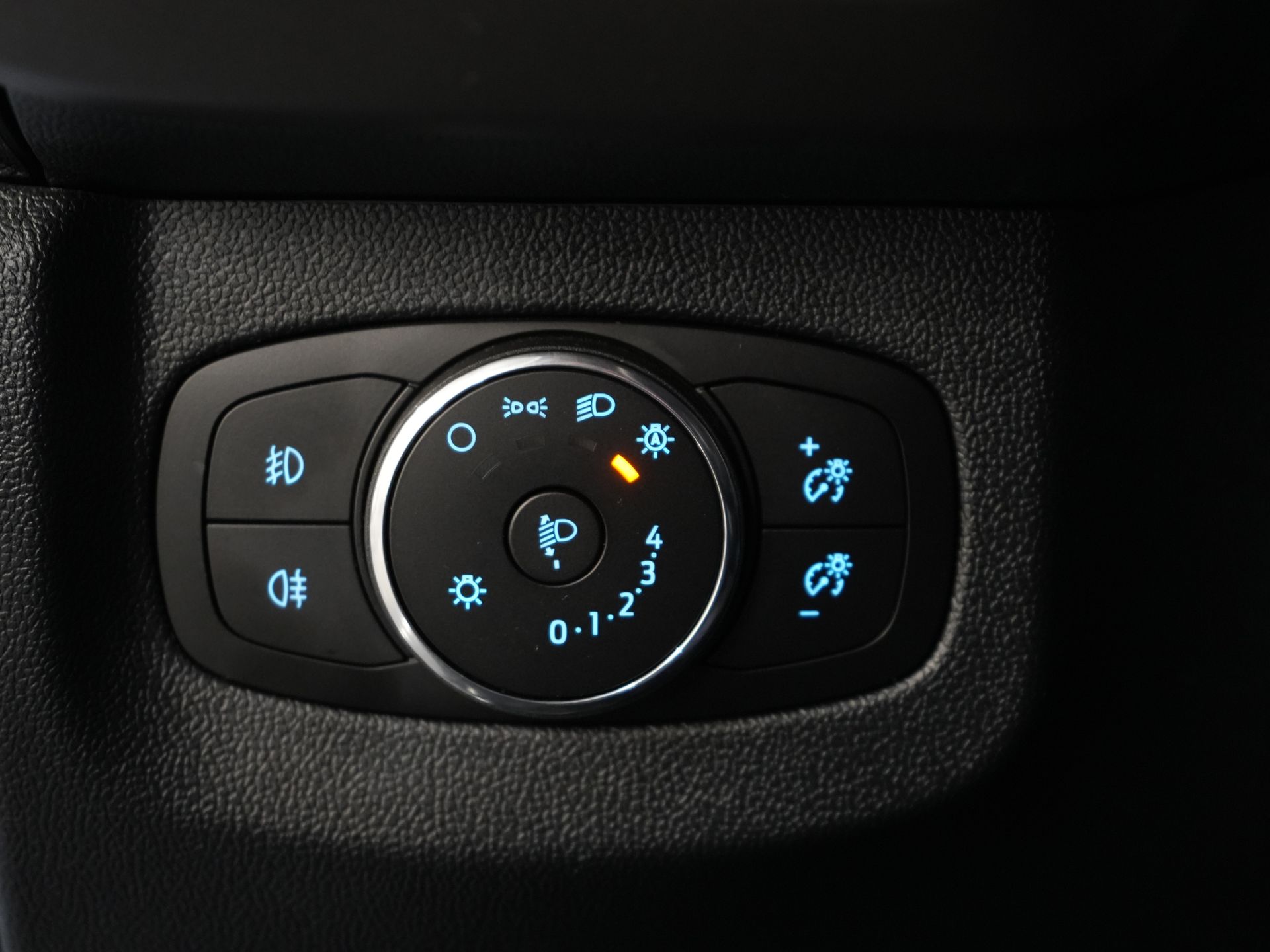 Ford Transit Courier Bestelbus 1.0 Trend 100 pk BENZINE BPM VRIJ! Garantie 05-2029/ Carplay/ Virtual Cockpit/ Airco/ Cruise 15