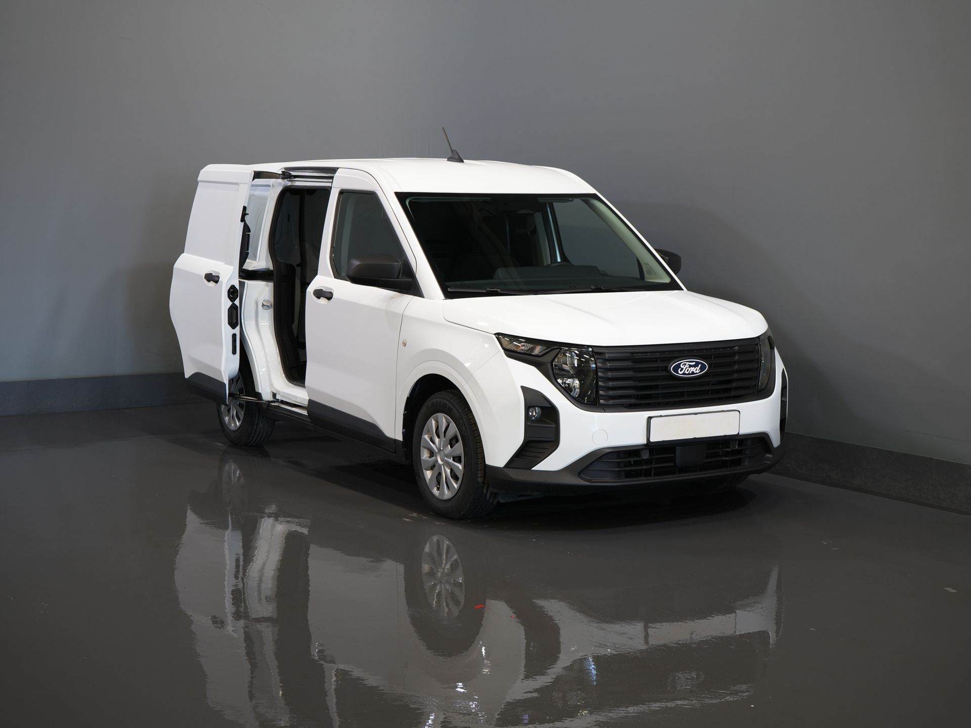 Ford Transit Courier Bestelbus 1.0 Trend 100 pk BENZINE BPM VRIJ! Garantie 05-2029/ Carplay/ Virtual Cockpit/ Airco/ Cruise 8