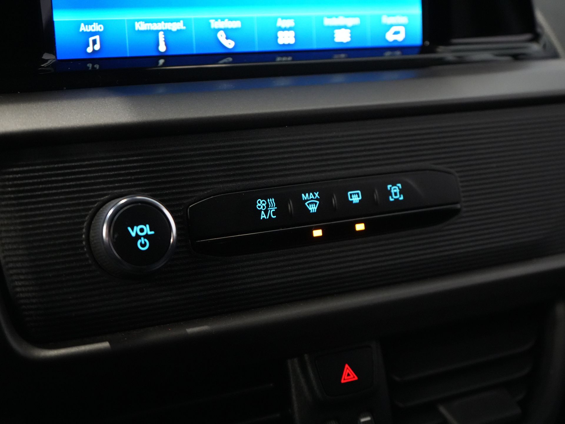 Ford Transit Courier Bestelbus 1.0 Trend 100 pk BENZINE BPM VRIJ! Garantie 05-2029/ Carplay/ Virtual Cockpit/ Airco/ Cruise 19