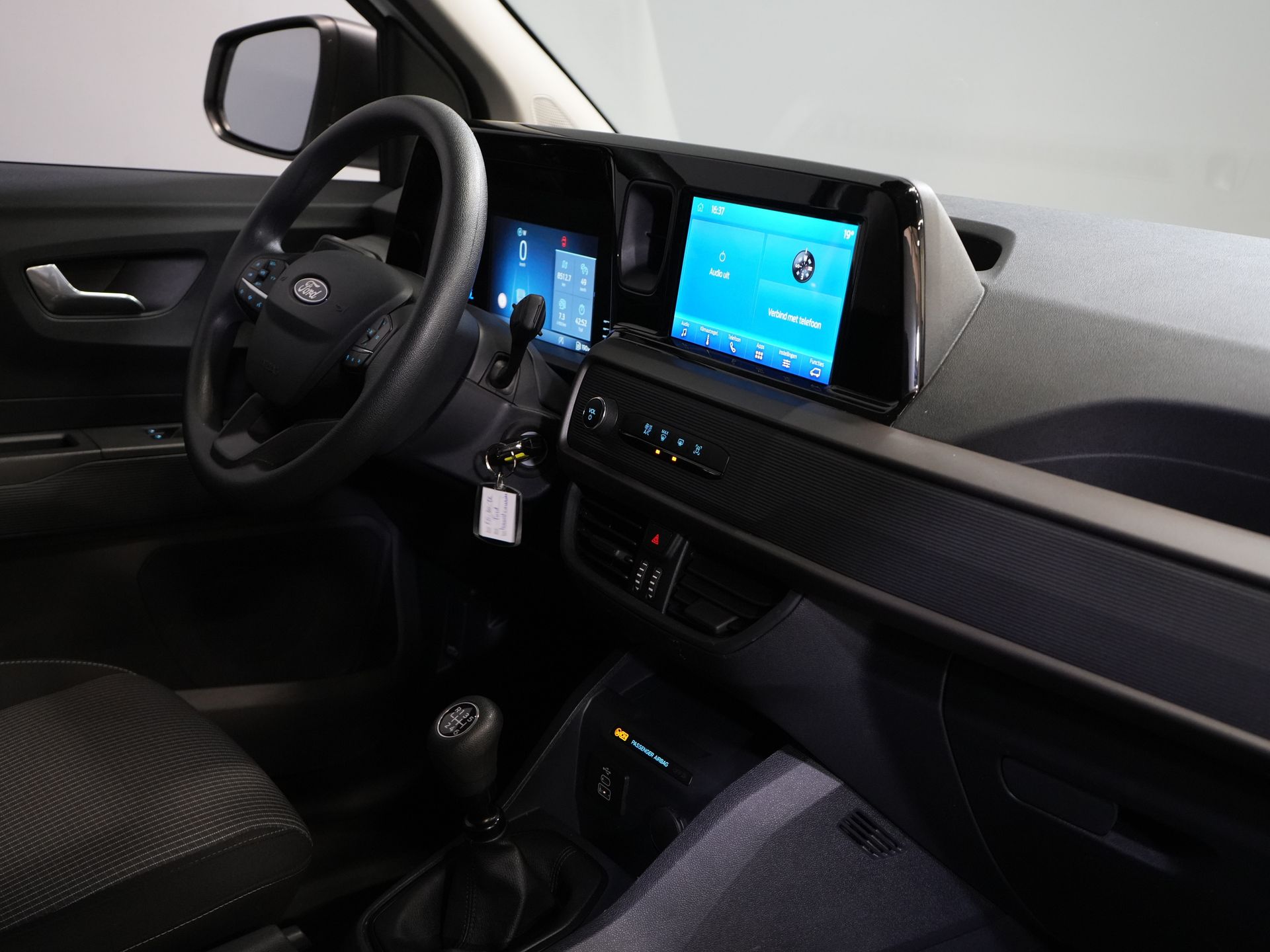 Ford Transit Courier Bestelbus 1.0 Trend 100 pk BENZINE BPM VRIJ! Garantie 05-2029/ Carplay/ Virtual Cockpit/ Airco/ Cruise 2