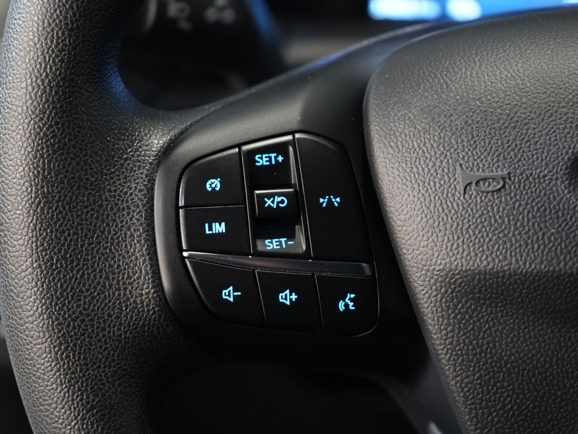 Ford Transit Courier Bestelbus 1.0 Trend 100 pk BENZINE BPM VRIJ! Garantie 05-2029/ Carplay/ Virtual Cockpit/ Airco/ Cruise 16