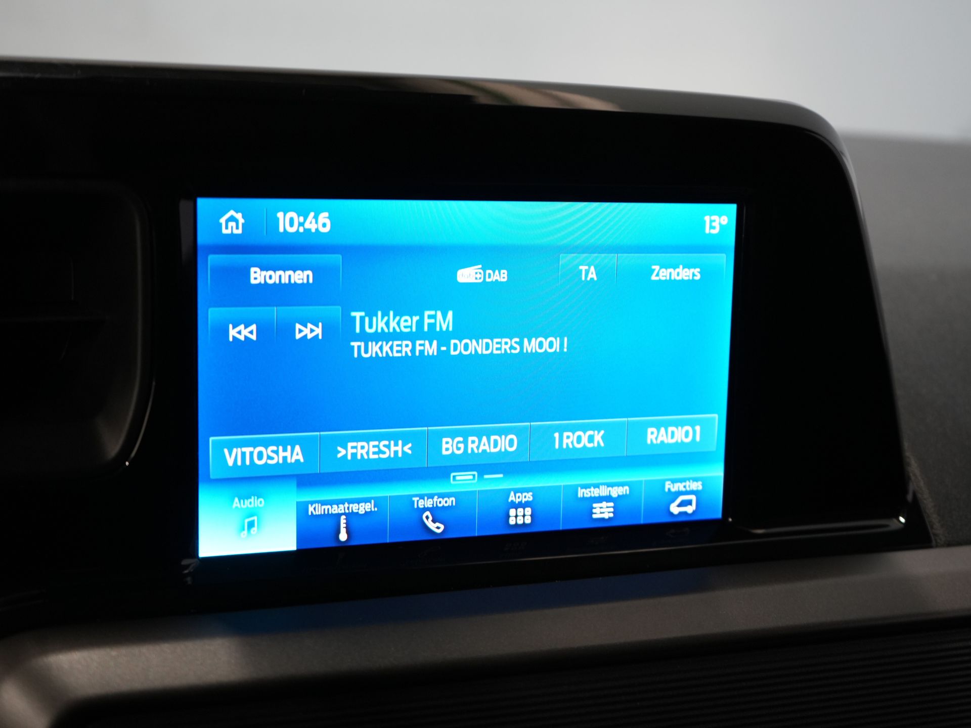 Ford Transit Courier Bestelbus 1.0 Trend 100 pk BENZINE BPM VRIJ! Garantie 05-2029/ Carplay/ Virtual Cockpit/ Airco/ Cruise 19