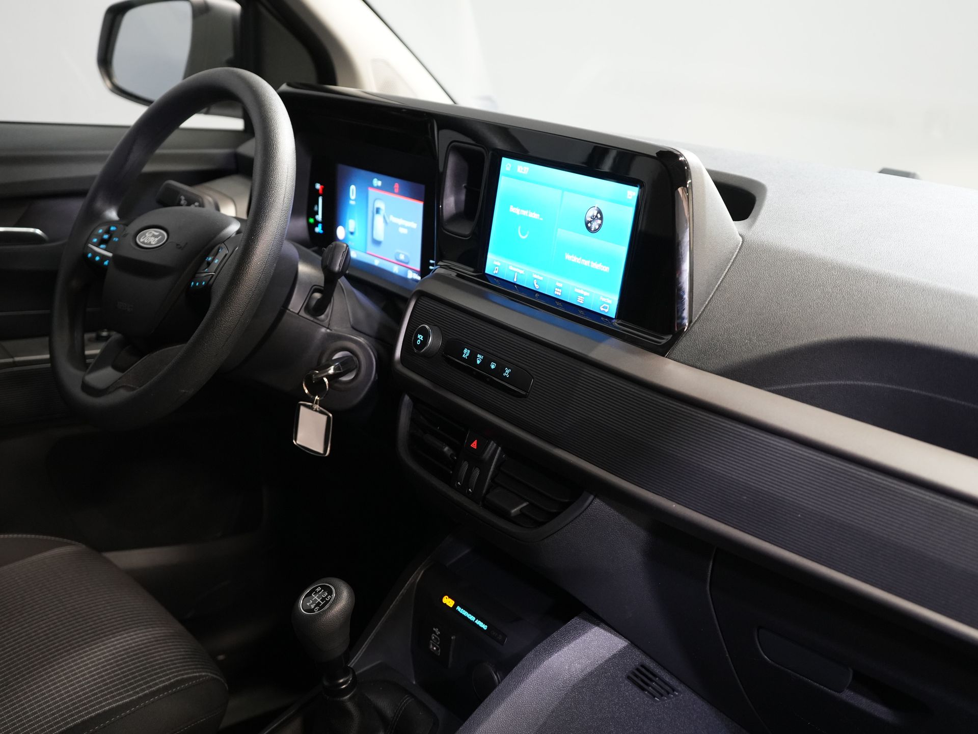 Ford Transit Courier Bestelbus 1.0 Trend 100 pk BENZINE BPM VRIJ! Garantie 05-2029/ Carplay/ Virtual Cockpit/ Airco/ Cruise 2