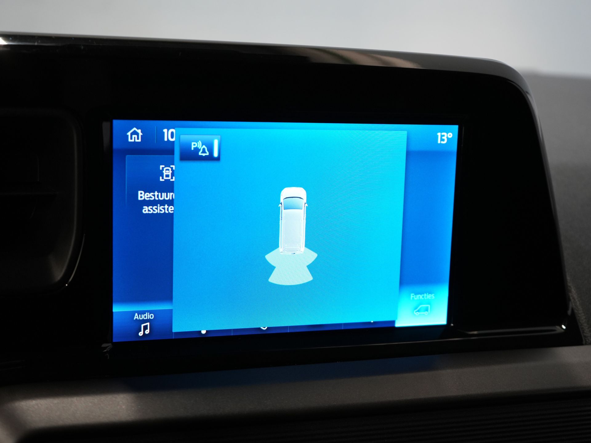 Ford Transit Courier Bestelbus 1.0 Trend 100 pk BENZINE BPM VRIJ! Garantie 05-2029/ Carplay/ Virtual Cockpit/ Airco/ Cruise 21