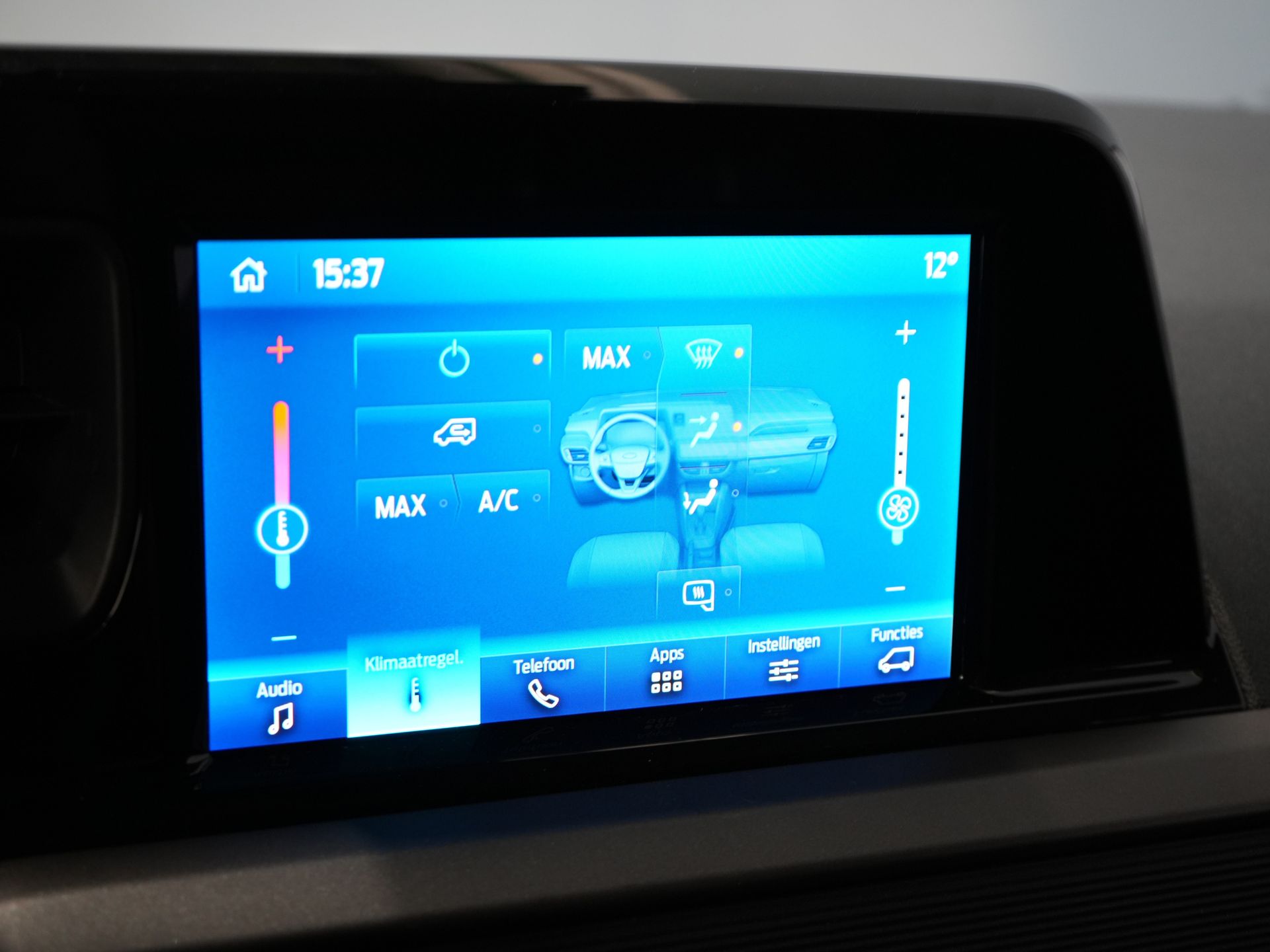 Ford Transit Courier Bestelbus 1.0 Trend 100 pk BENZINE BPM VRIJ! Garantie 05-2029/ Carplay/ Virtual Cockpit/ Airco/ Cruise 20