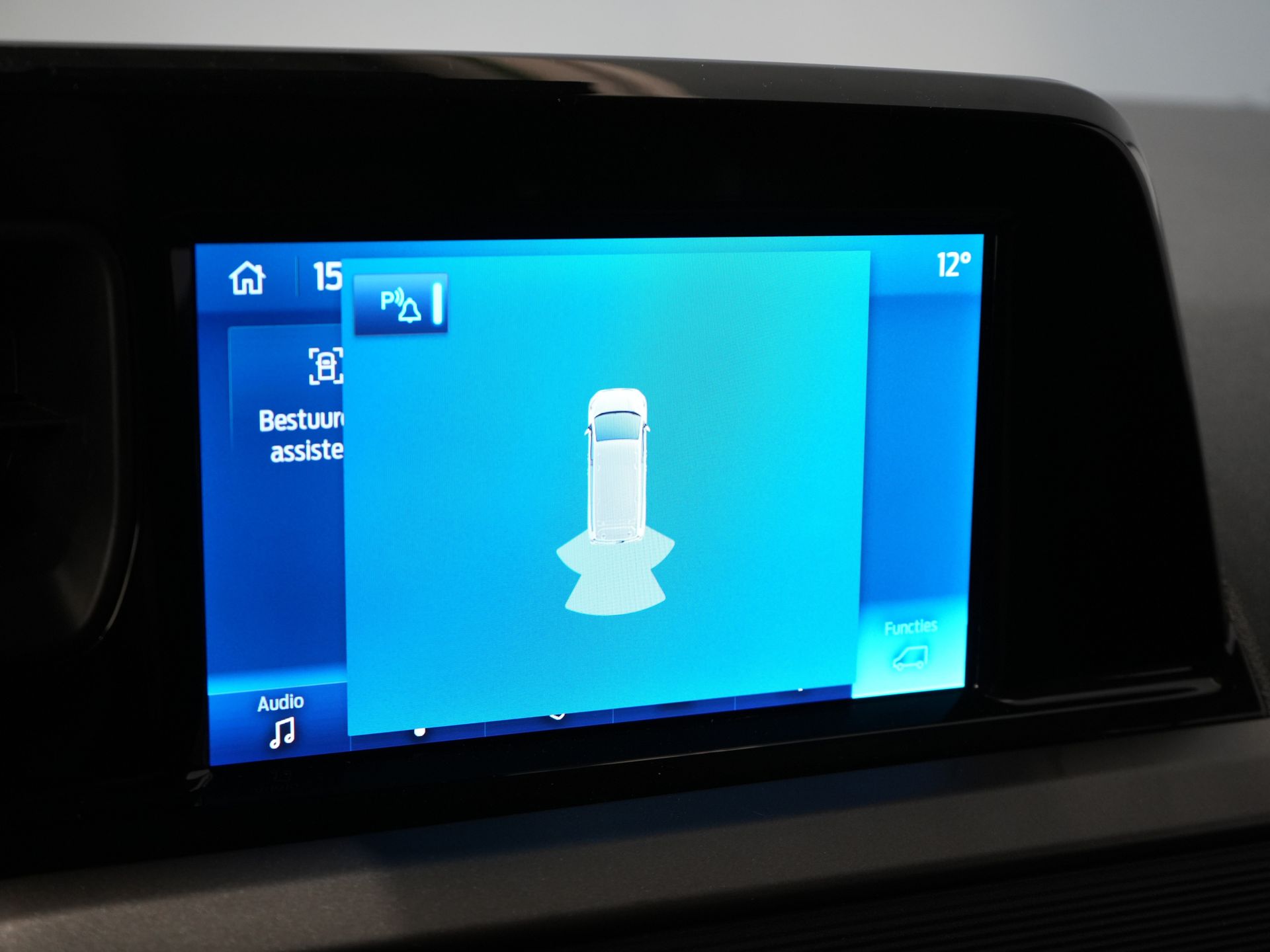 Ford Transit Courier Bestelbus 1.0 Trend 100 pk BENZINE BPM VRIJ! Garantie 05-2029/ Carplay/ Virtual Cockpit/ Airco/ Cruise 21