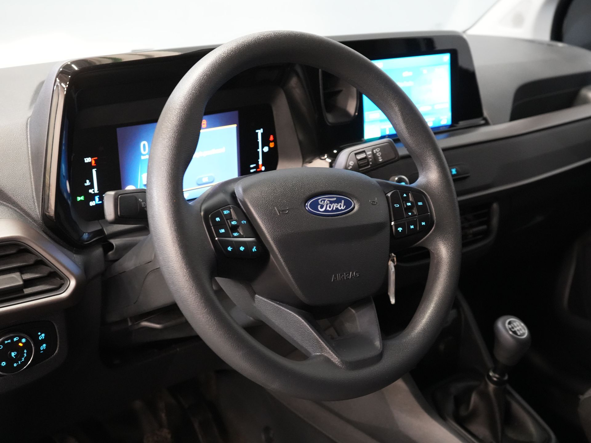 Ford Transit Courier Bestelbus 1.0 Trend 100 pk BENZINE BPM VRIJ! Garantie 05-2029/ Carplay/ Virtual Cockpit/ Airco/ Cruise 13