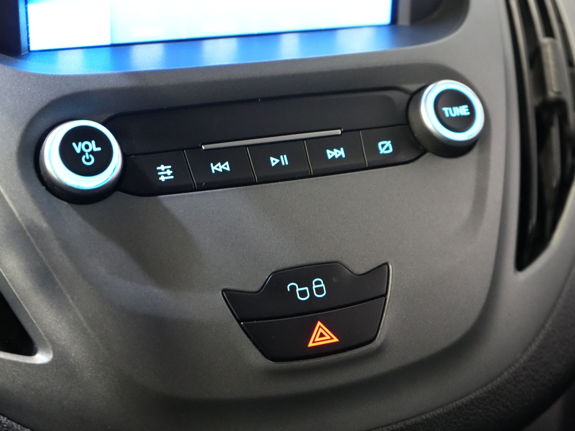 Ford Transit Courier Bestelbus 1.5 TDCI BPM VRIJ! NL Auto/ 2xSchuifdeur/ Carplay/ Airco/ PDC/ Cruise 20