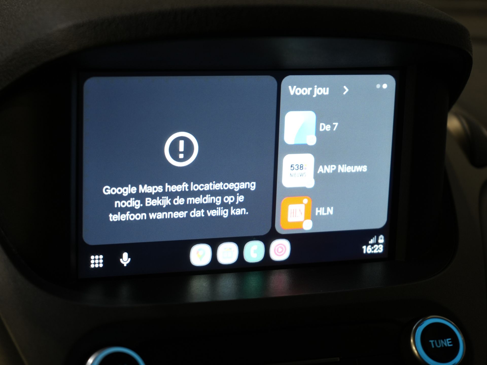 Ford Transit Courier Bestelbus 1.5 TDCI BPM VRIJ! NL Auto/ 2xSchuifdeur/ Carplay/ Airco/ PDC/ Cruise 22