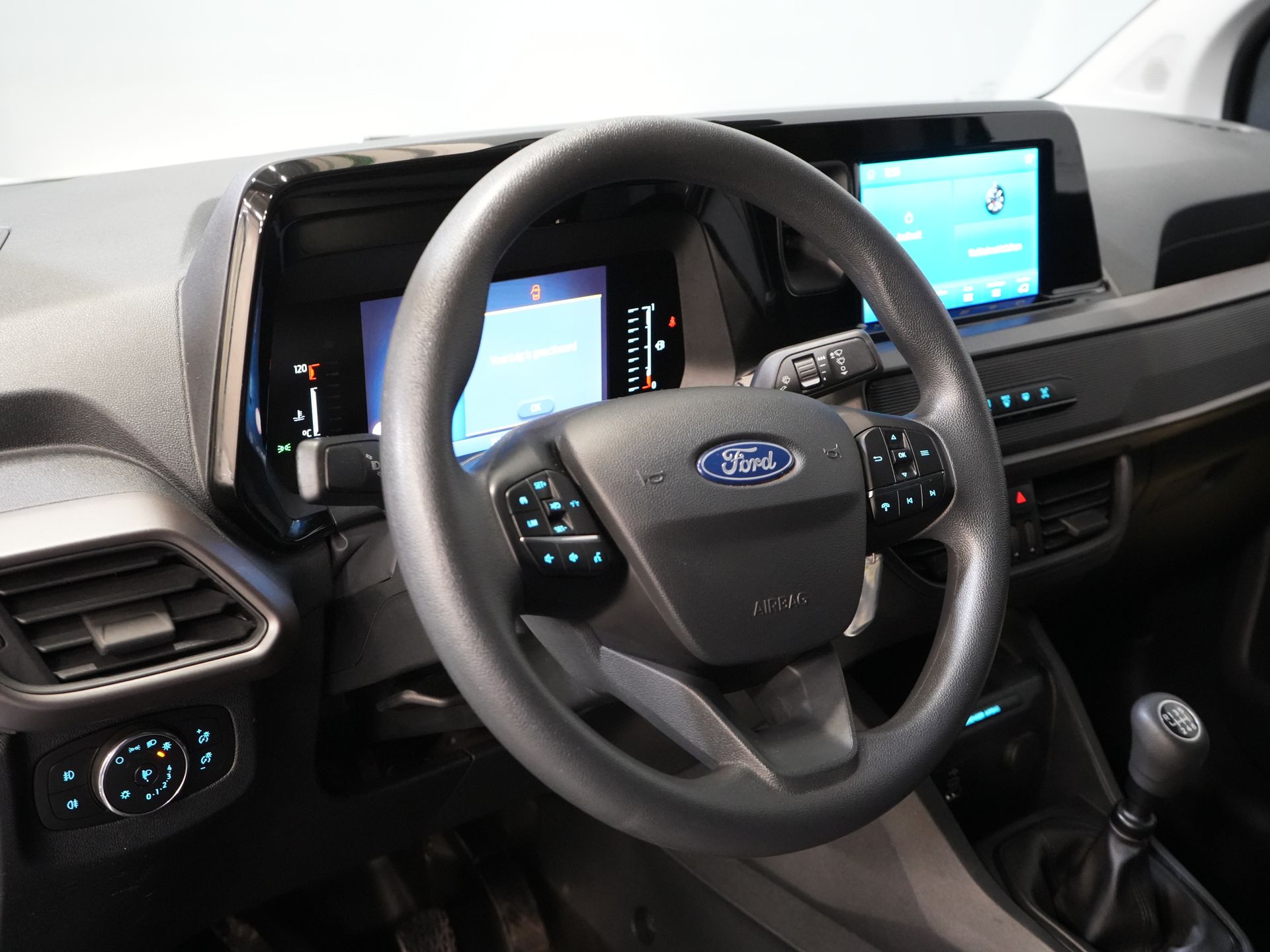 Ford Transit Courier Bestelbus 1.0 Trend 100 pk BENZINE BPM VRIJ! Garantie 05-2029/ Carplay/ Virtual Cockpit/ Airco/ Cruise 13
