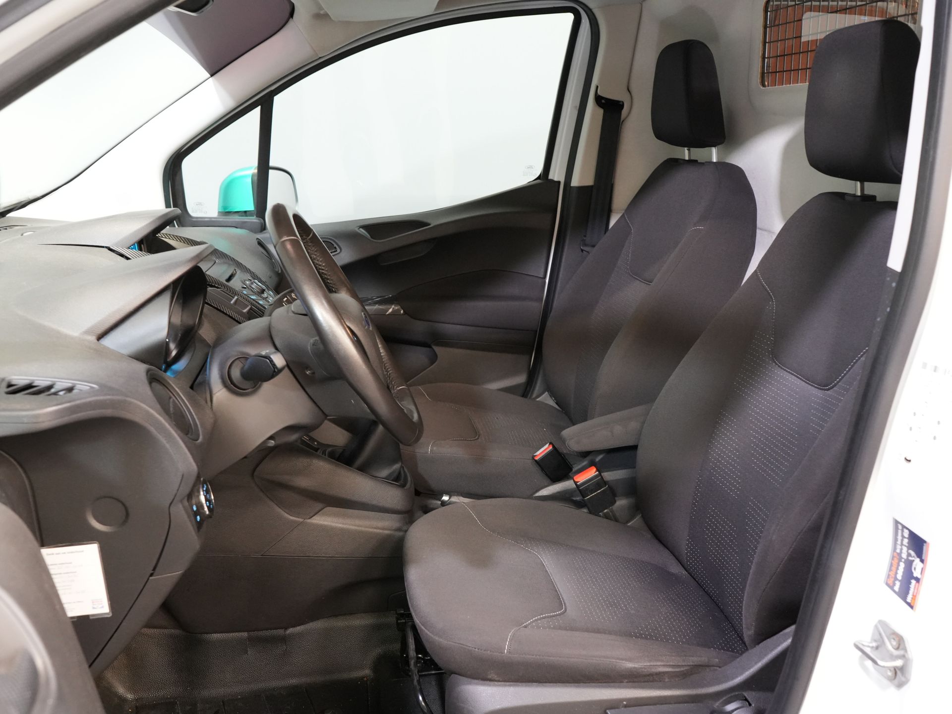 Ford Transit Courier Bestelbus 1.5 TDCI Trend BPM VRIJ! NL Auto/ 2xSchuifdeur/ Climate/ Trekhaak/ Betimmerd 11