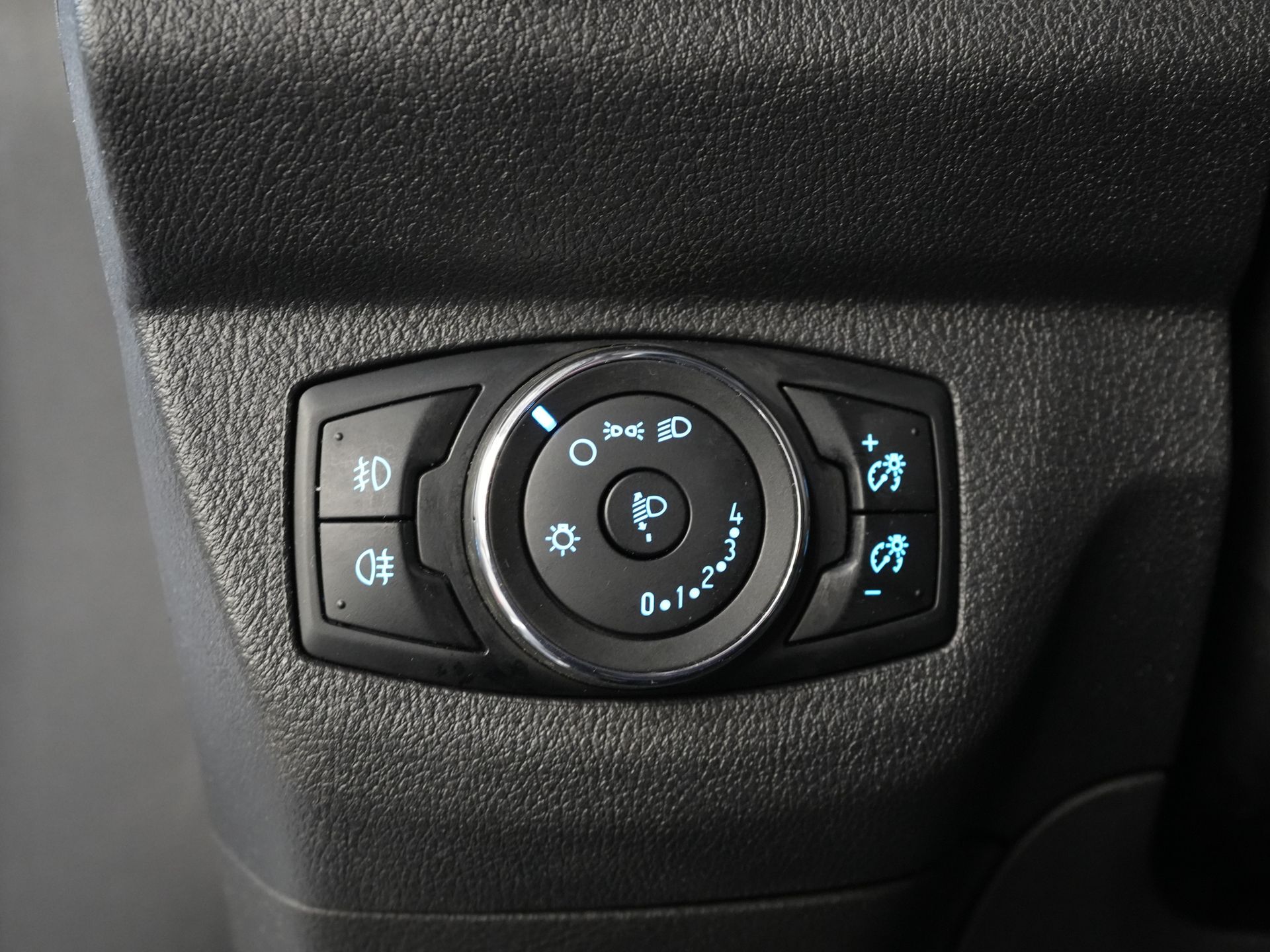 Ford Transit Courier Bestelbus 1.5 TDCI Trend BPM VRIJ! NL Auto/ 2xSchuifdeur/ Climate/ Trekhaak/ Betimmerd 16