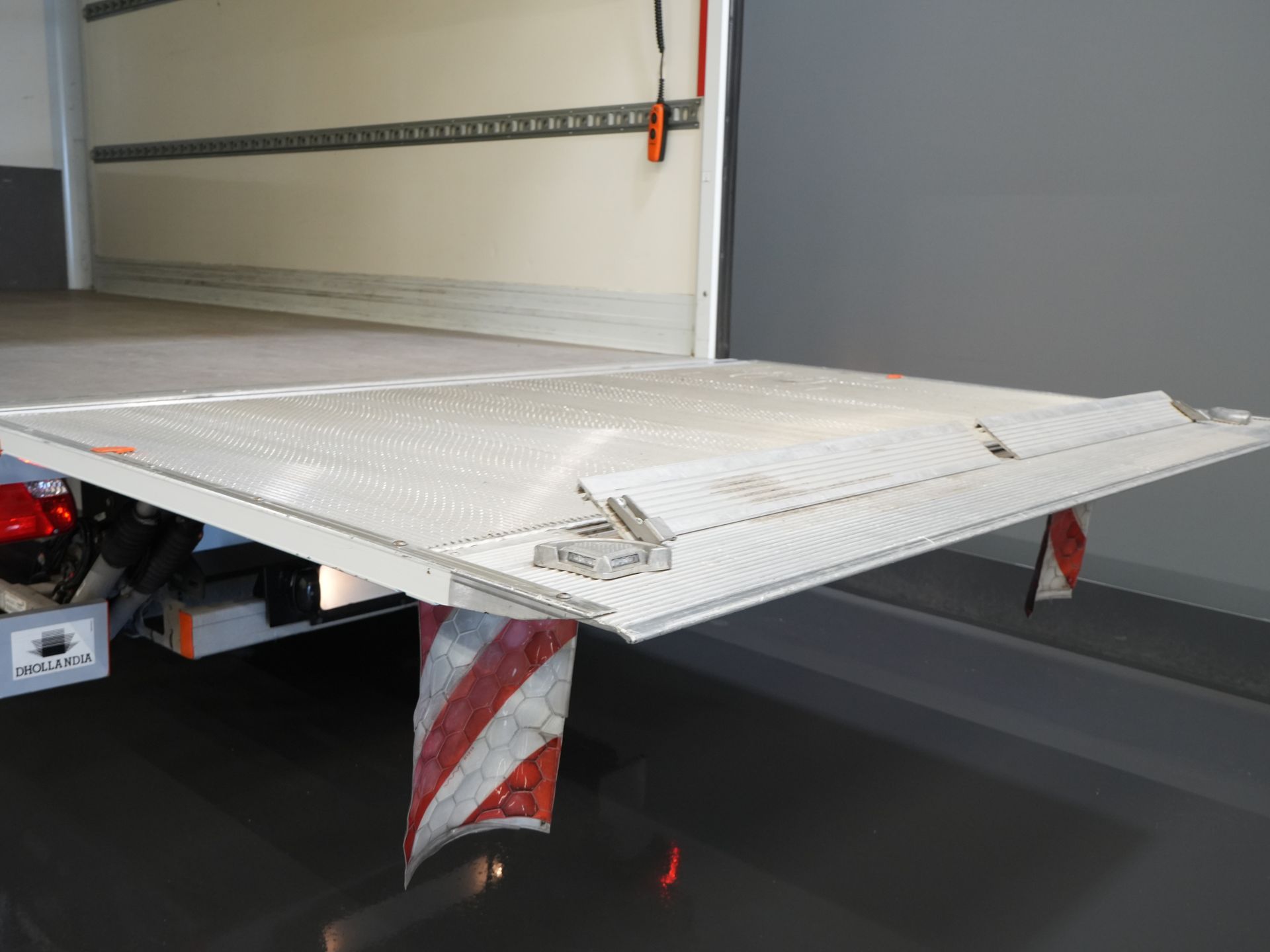 Mercedes-Benz Sprinter Bakwagen 317 1.9 CDI BPM VRIJ! 445x211x225/ Dhollandia Laadklep/ CarPlay/ Stoelverw./ Navi/ Airco/ Camera/ Cruise 14