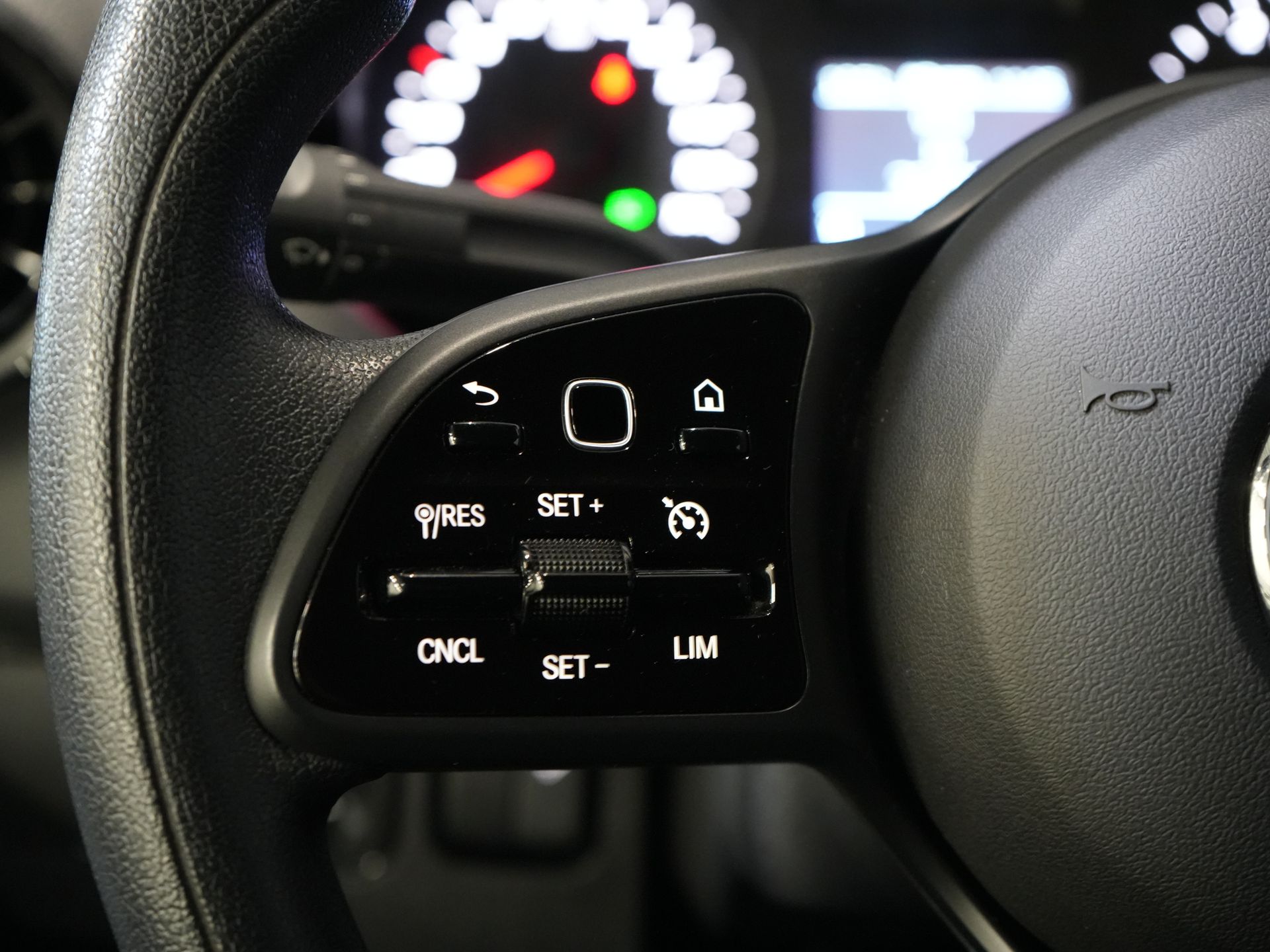 Mercedes-Benz Sprinter Bakwagen 317 1.9 CDI BPM VRIJ! 445x211x225/ Dhollandia Laadklep/ CarPlay/ Stoelverw./ Navi/ Airco/ Camera/ Cruise 19