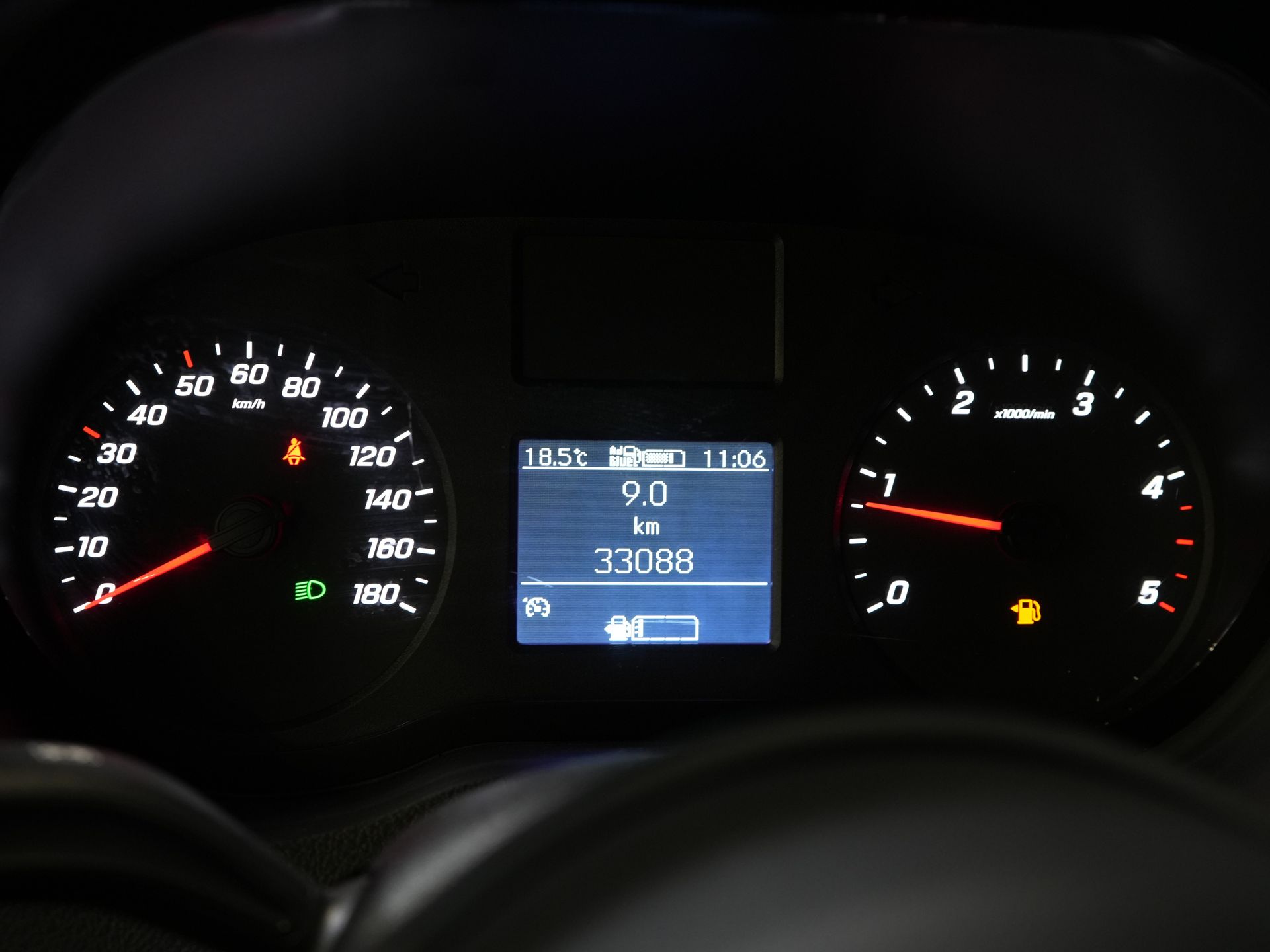 Mercedes-Benz Sprinter Bakwagen 317 1.9 CDI BPM VRIJ! 445x211x225/ Dhollandia Laadklep/ CarPlay/ Stoelverw./ Navi/ Airco/ Camera/ Cruise 20