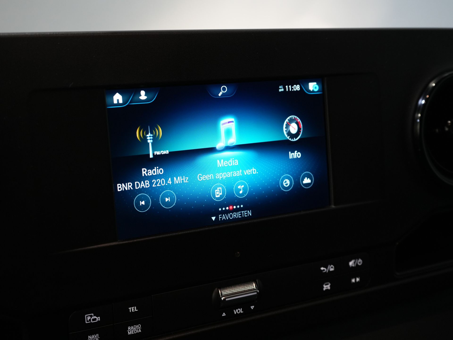 Mercedes-Benz Sprinter Bakwagen 317 1.9 CDI BPM VRIJ! 445x211x225/ Dhollandia Laadklep/ CarPlay/ Stoelverw./ Navi/ Airco/ Camera/ Cruise 23