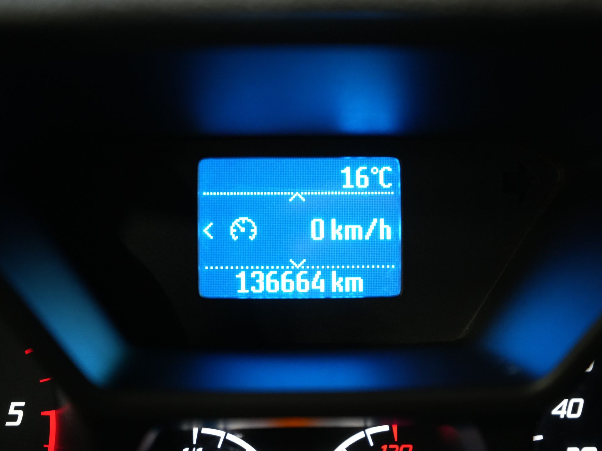 Ford Transit Connect Bestelbus 1.6 TDCI 100 pk L2 Trend BPM VRIJ! 3 Pers./ Airco/ NL Auto/ Trekhaak 18