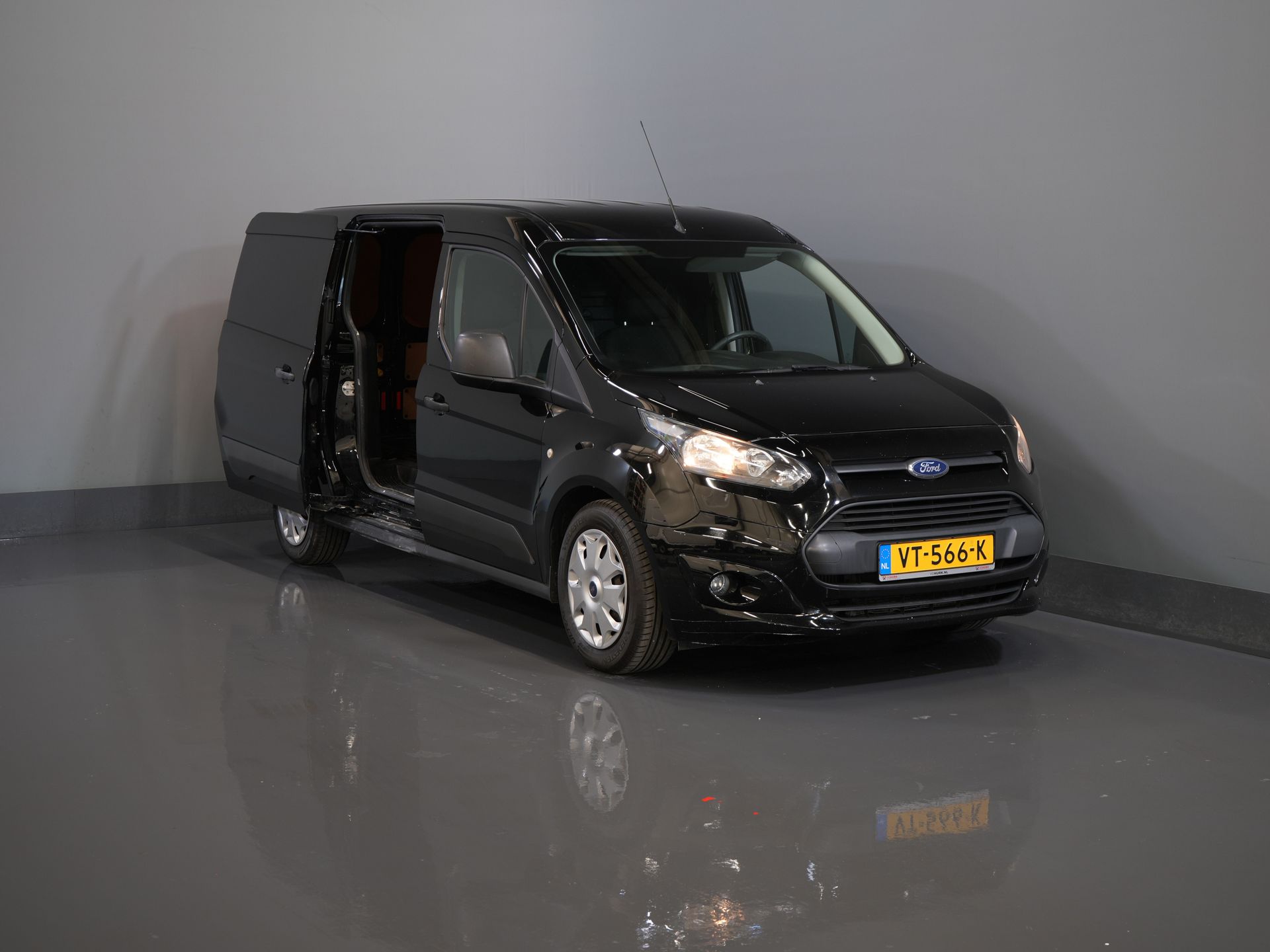 Ford Transit Connect Bestelbus 1.6 TDCI 100 pk L2 Trend BPM VRIJ! 3 Pers./ Airco/ NL Auto/ Trekhaak 8