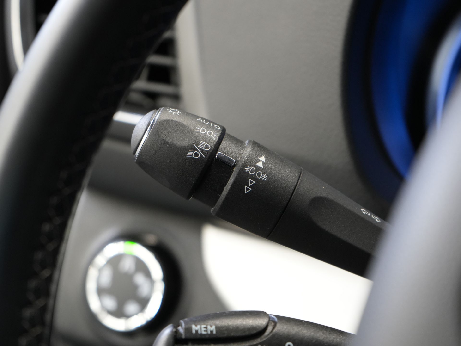 Fiat e-Ulysse Personenvervoer (Scudo) L2 75 kWh 330 km WLTP (€40.467 incl.btw) Combi/ Kombi/ 8P/ 8 Pers./ Snellader/ 2x Elek.Schuif/ Xenon/ Pano/ Leder/ Clima 20