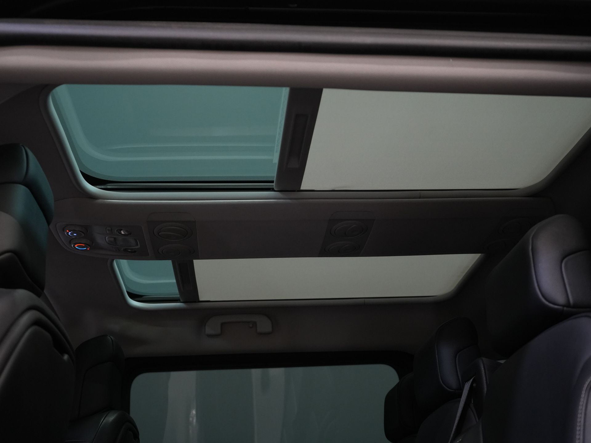 Fiat e-Ulysse Personenvervoer (Scudo) L2 75 kWh 330 km WLTP (€40.467 incl.btw) Combi/ Kombi/ 8P/ 8 Pers./ Snellader/ 2x Elek.Schuif/ Xenon/ Pano/ Leder/ Clima 36