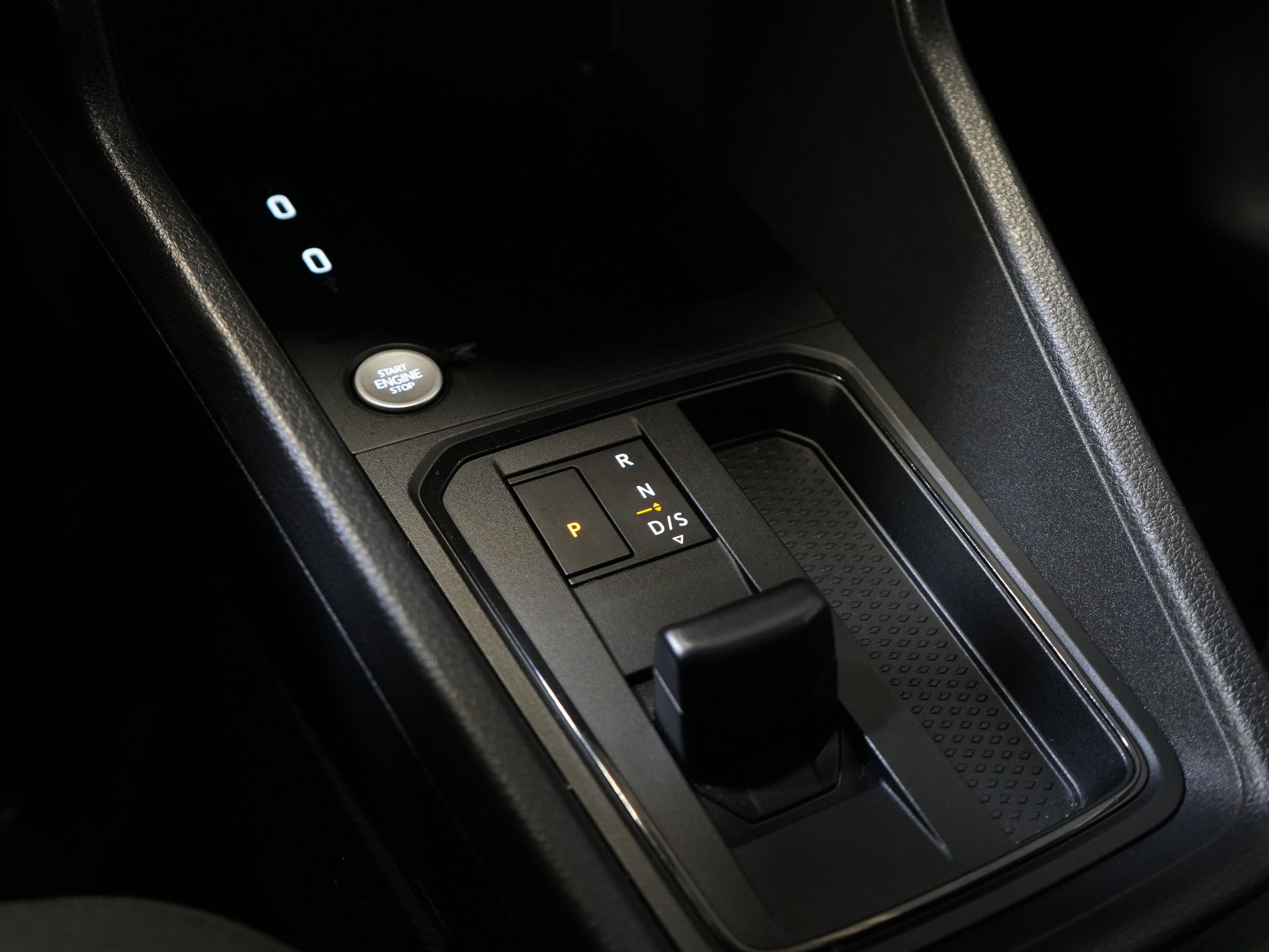 Volkswagen Caddy Cargo Bestelbus 2.0 TDI 125 pk DSG Aut. PanAmericana BPM VRIJ! 2x Schuifdeur/ LED/ Adapt. Cruise/ VC/ Camera/ PDC 19