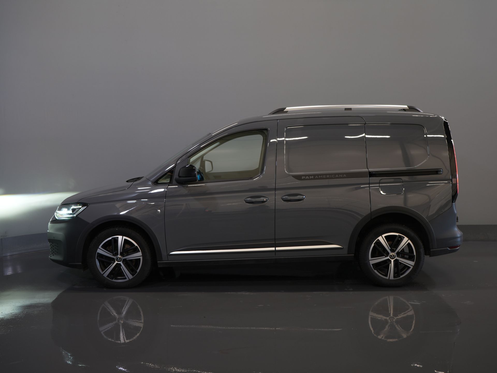 Volkswagen Caddy Cargo Bestelbus 2.0 TDI 125 pk DSG Aut. PanAmericana BPM VRIJ! 2x Schuifdeur/ LED/ Adapt. Cruise/ VC/ Camera/ PDC 9