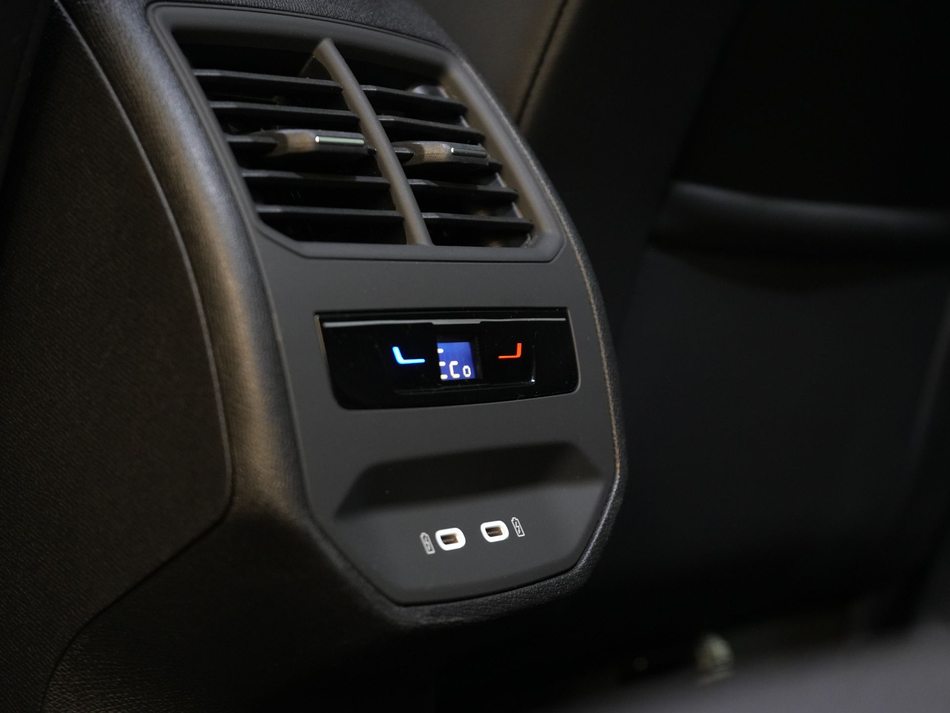 CUPRA Formentor SUV 1.4 e-Hybrid VZ 245 pk Copper LED Matrix/ Adapt.Cruise/ Elek. Klep/ Memory/ 19'' LMV/ Carplay 18