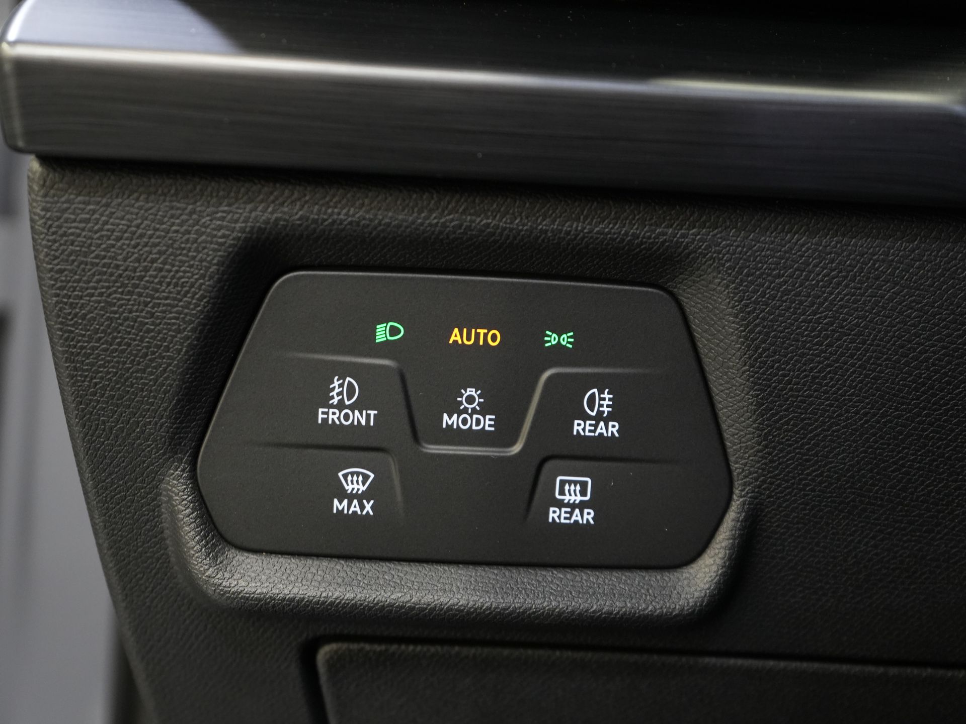 CUPRA Formentor SUV 1.4 e-Hybrid VZ 245 pk Copper LED Matrix/ Adapt.Cruise/ Elek. Klep/ Memory/ 19'' LMV/ Carplay 19