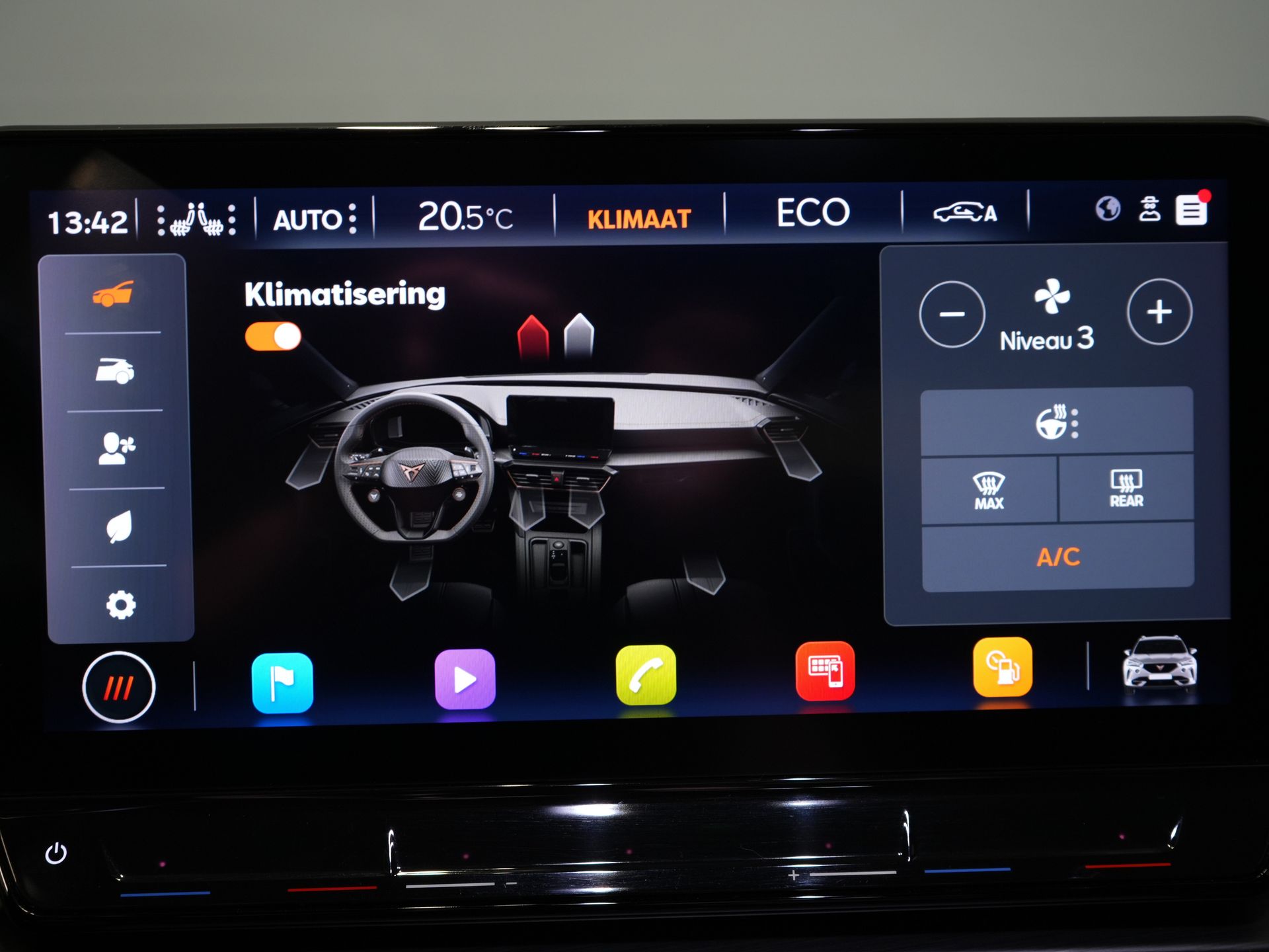 CUPRA Formentor SUV 1.4 e-Hybrid VZ 245 pk Copper LED Matrix/ Adapt.Cruise/ Elek. Klep/ Memory/ 19'' LMV/ Carplay 28