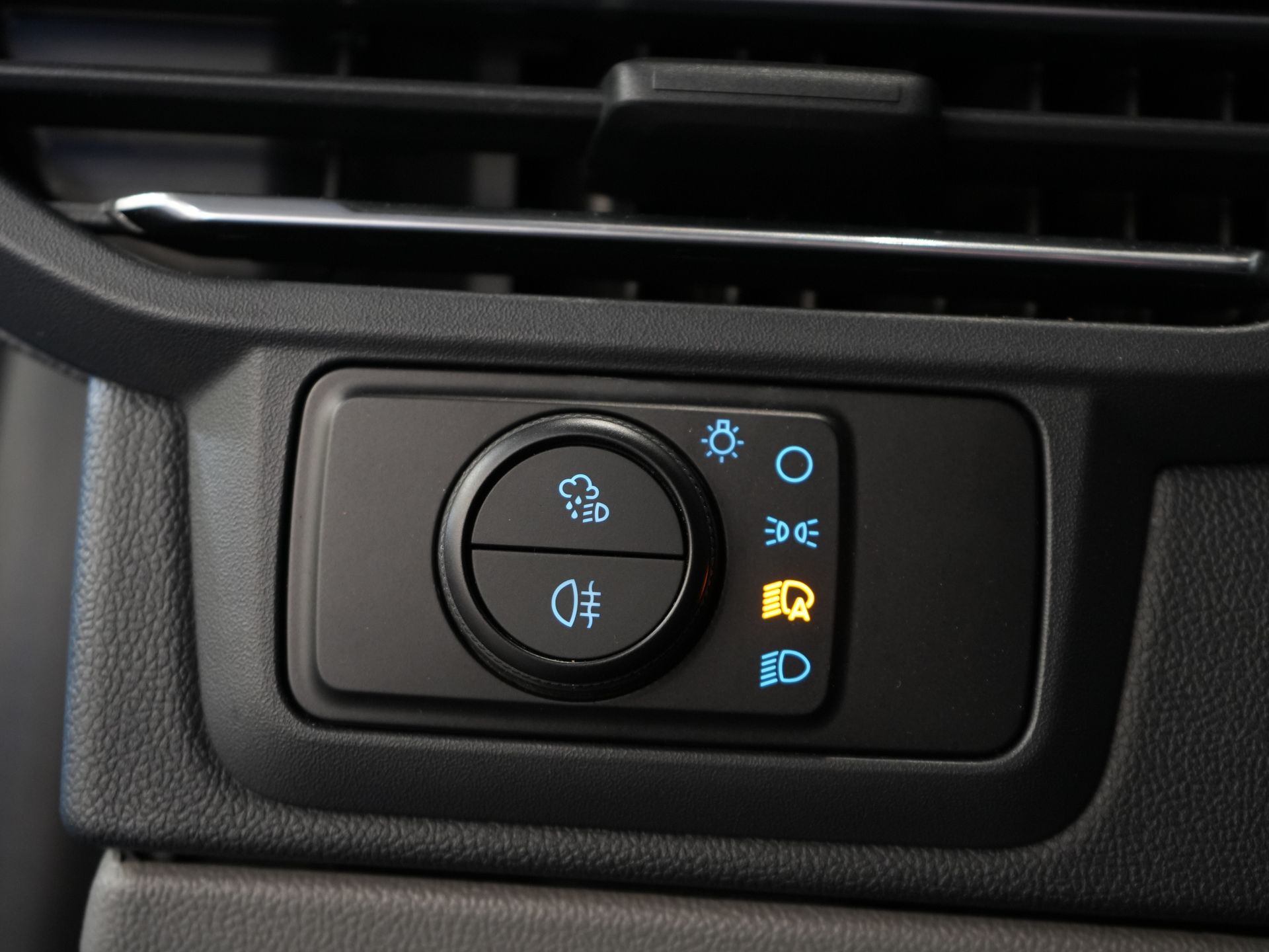 Ford E-Transit Custom Bestelbus 340 65 kWh 330km WLTP L2 Limited Garantie 5 jaar/ 2.3t Trekverm./ Snellader/ Matrix LED/ B&O/ Adapt.Cruise/ Standkachel/ Carplay 16