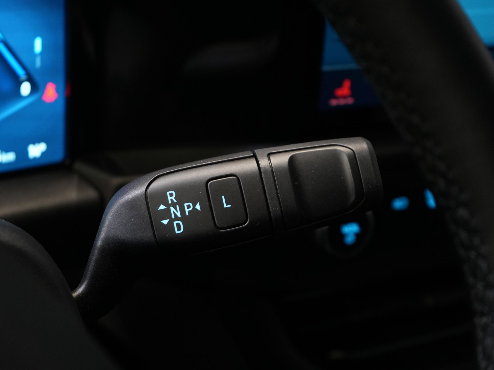 Ford E-Transit Custom Bestelbus 340 65 kWh 330km WLTP L2 Limited Garantie 5 jaar/ 2.3t Trekverm./ Snellader/ Matrix LED/ B&O/ Adapt.Cruise/ Standkachel/ Carplay 20