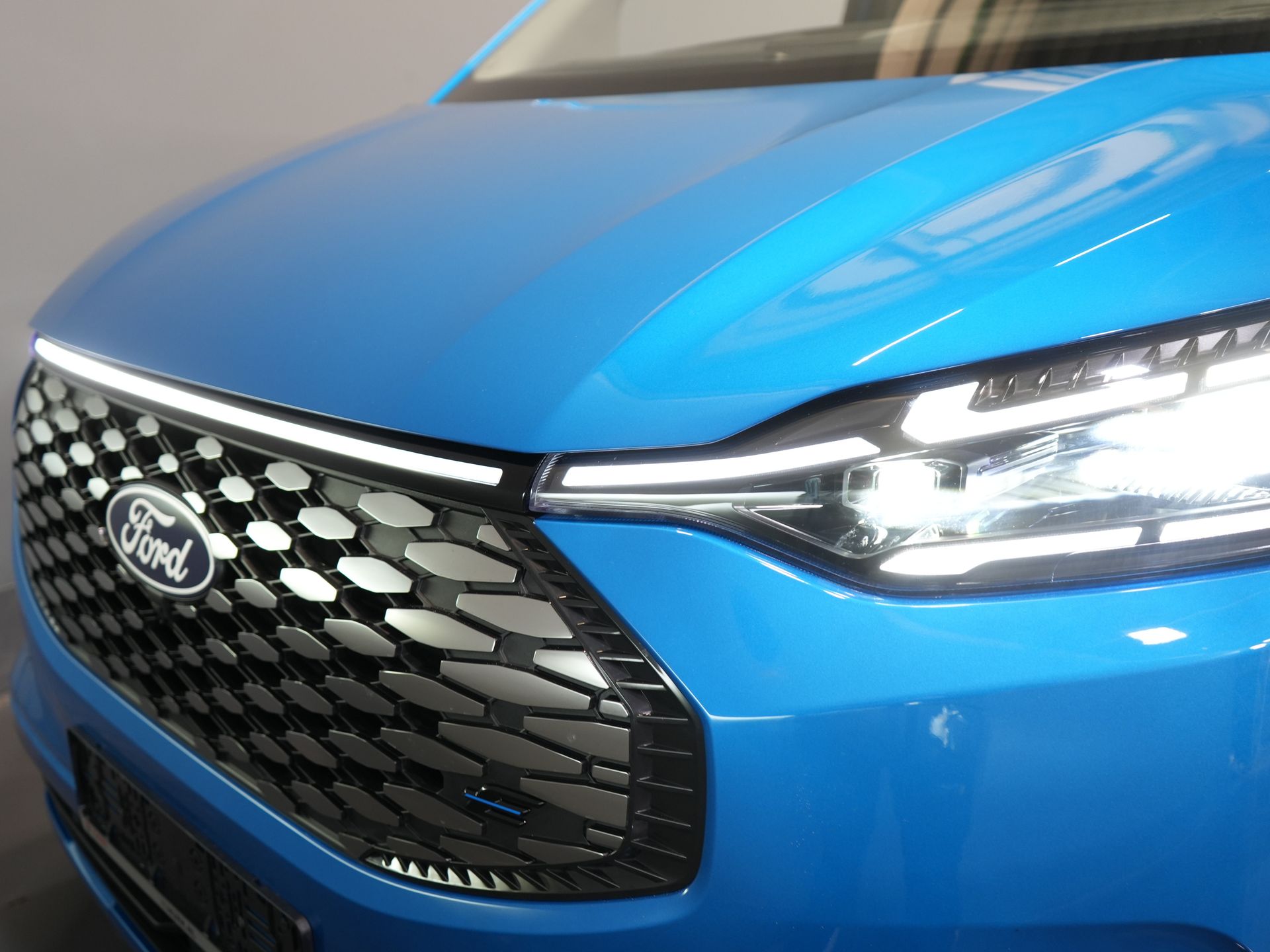 Ford E-Transit Custom Bestelbus 340 65 kWh 330km WLTP L2 Limited Garantie 5 jaar/ 2.3t Trekverm./ Snellader/ Matrix LED/ B&O/ Adapt.Cruise/ Standkachel/ Carplay 27