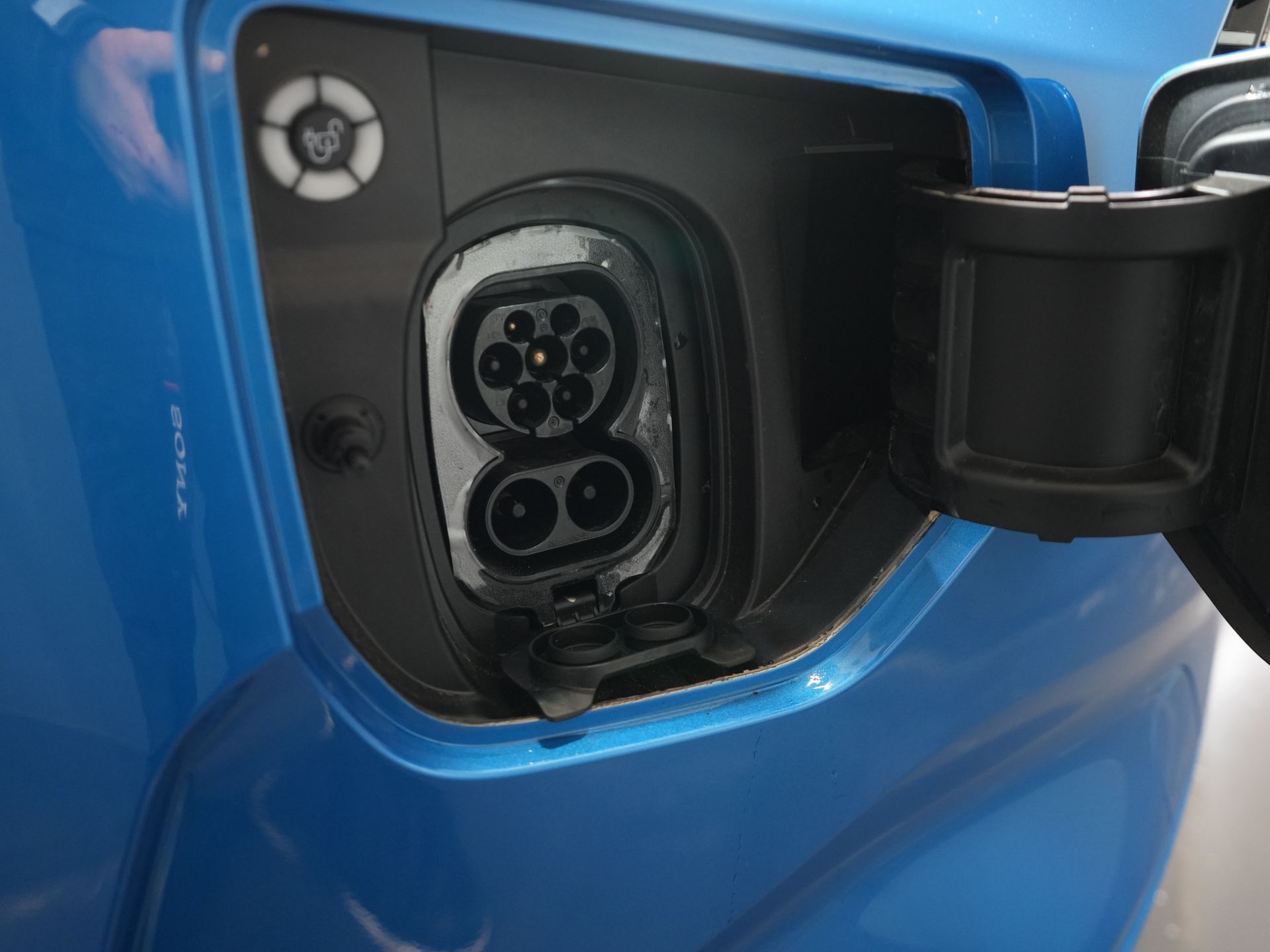 Ford E-Transit Custom Bestelbus 340 65 kWh 330km WLTP L2 Limited Garantie 5 jaar/ 2.3t Trekverm./ Snellader/ Matrix LED/ B&O/ Adapt.Cruise/ Standkachel/ Carplay 28