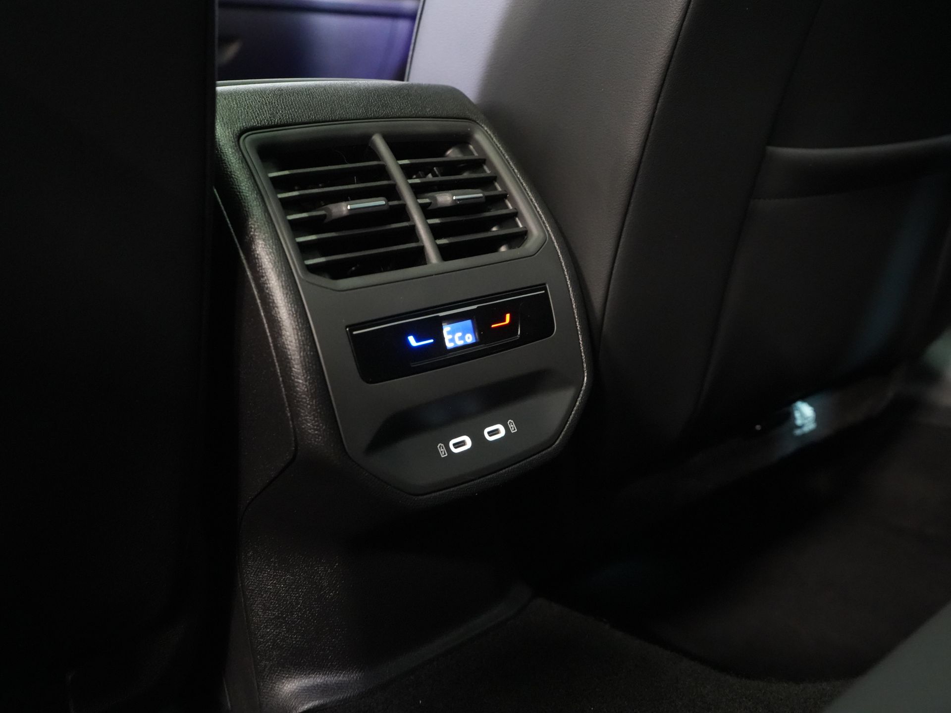 CUPRA Formentor SUV 1.4 e-Hybrid VZ Performance 245 pk (DEMO) Pano/ Leder/ Matrix/ Adapt.Cruise/ Elek.Klep/ Memory/ 19