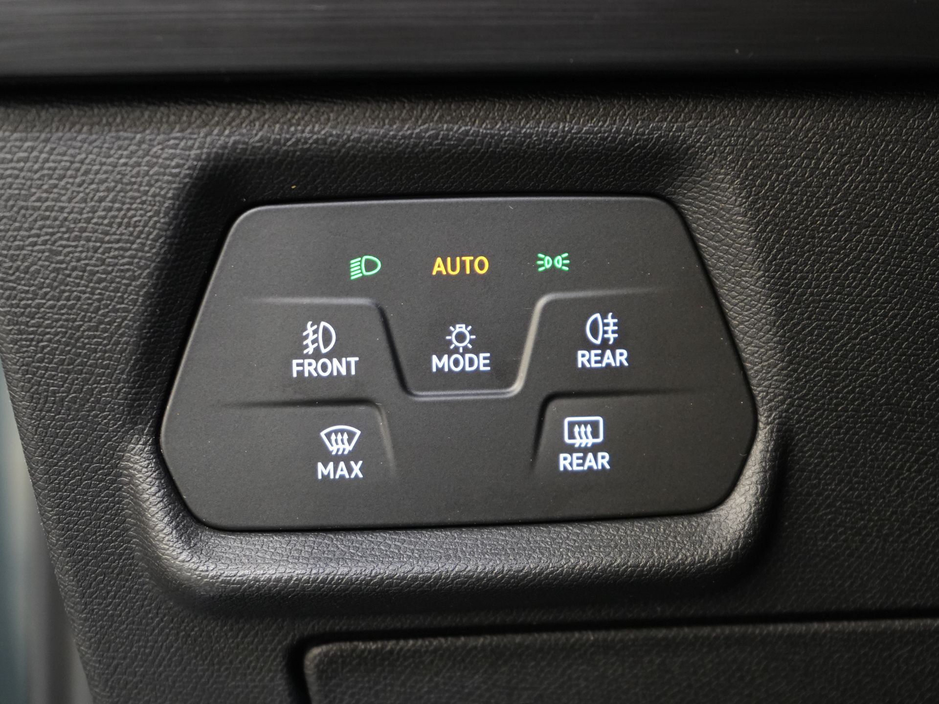 CUPRA Formentor SUV 1.4 e-Hybrid VZ Performance 245 pk (DEMO) Pano/ Leder/ Matrix/ Adapt.Cruise/ Elek.Klep/ Memory/ 19