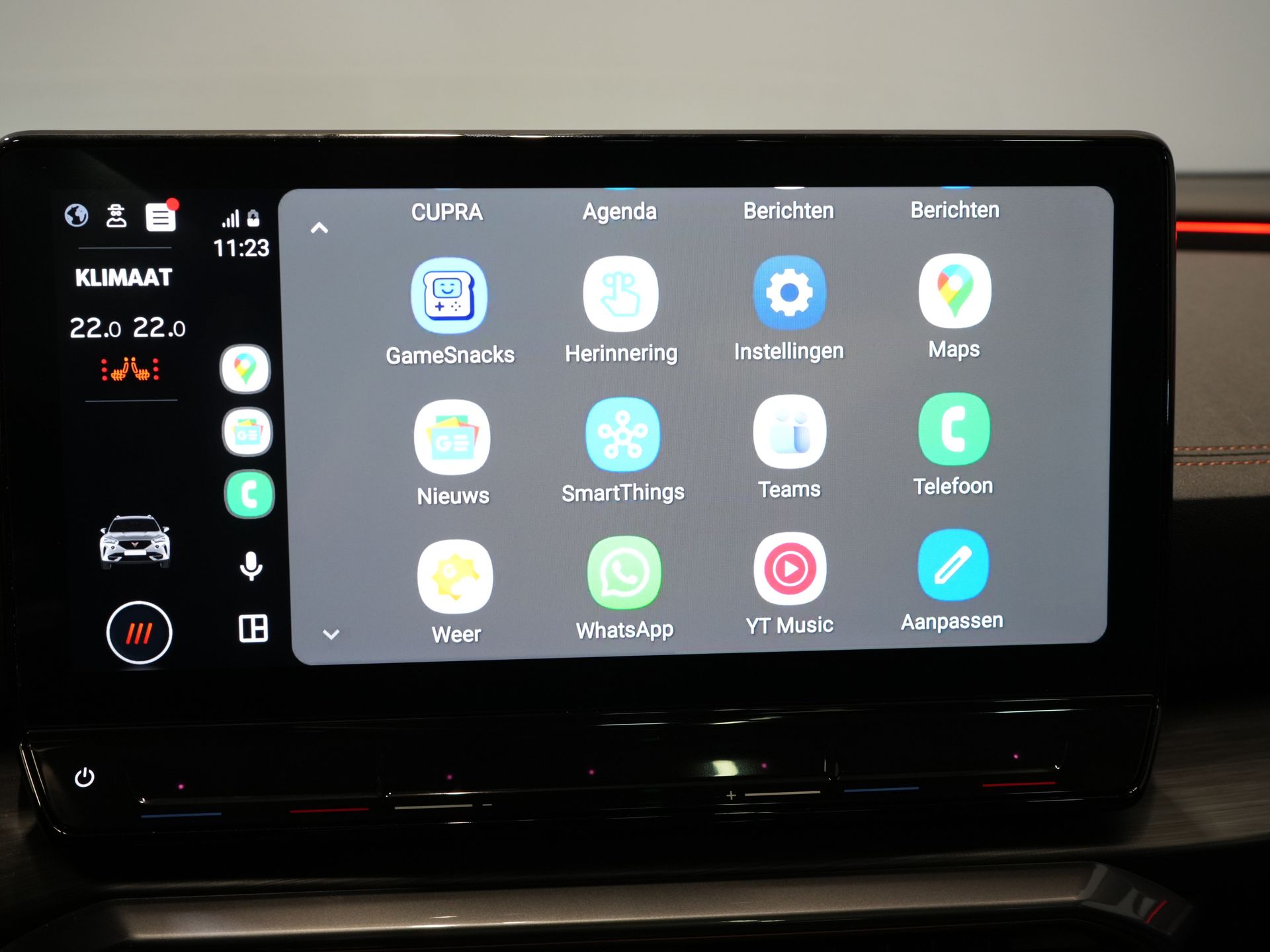 CUPRA Formentor SUV 1.4 e-Hybrid VZ Performance 245 pk (DEMO) Pano/ Leder/ Matrix/ Adapt.Cruise/ Elek.Klep/ Memory/ 19