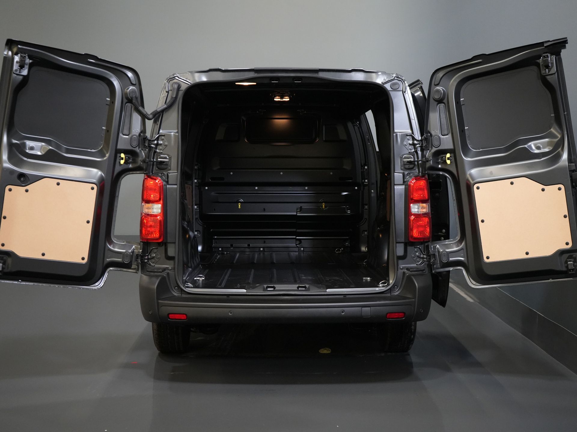 Citroën Jumpy Bestelbus 2.0 HDI 180 pk Aut. L3 BPM VRIJ/ Virtual Cockpit/ Carplay/ Navi/ Camera/ Cruise/ PDC/ Airco 4