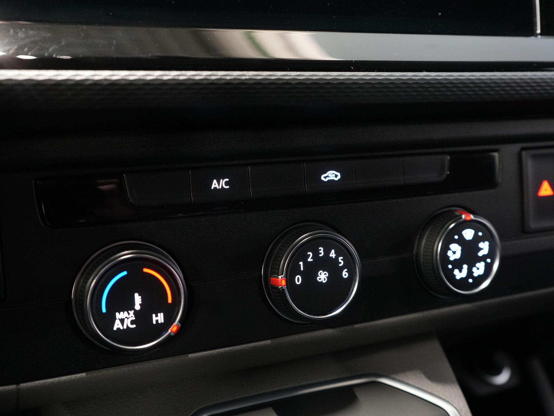 Volkswagen Transporter Bestelbus T6.1 2.0 TDI 150 pk DSG Aut. Virtual Cockpit/ 2.5t Trekverm./ CarPlay/ Camera/ Cruise/ Airco/ PDC 20