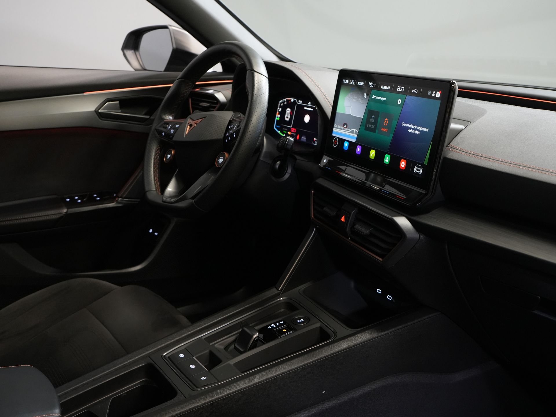 CUPRA Formentor SUV 1.4 e-Hybrid VZ 245 pk Tribe Edition Pano/ Matrix/ Adapt.Cruise/ Elek. Klep/ Memory/ 19'' LMV/ Carplay/ Standkachel/ Stuurverw./ 2