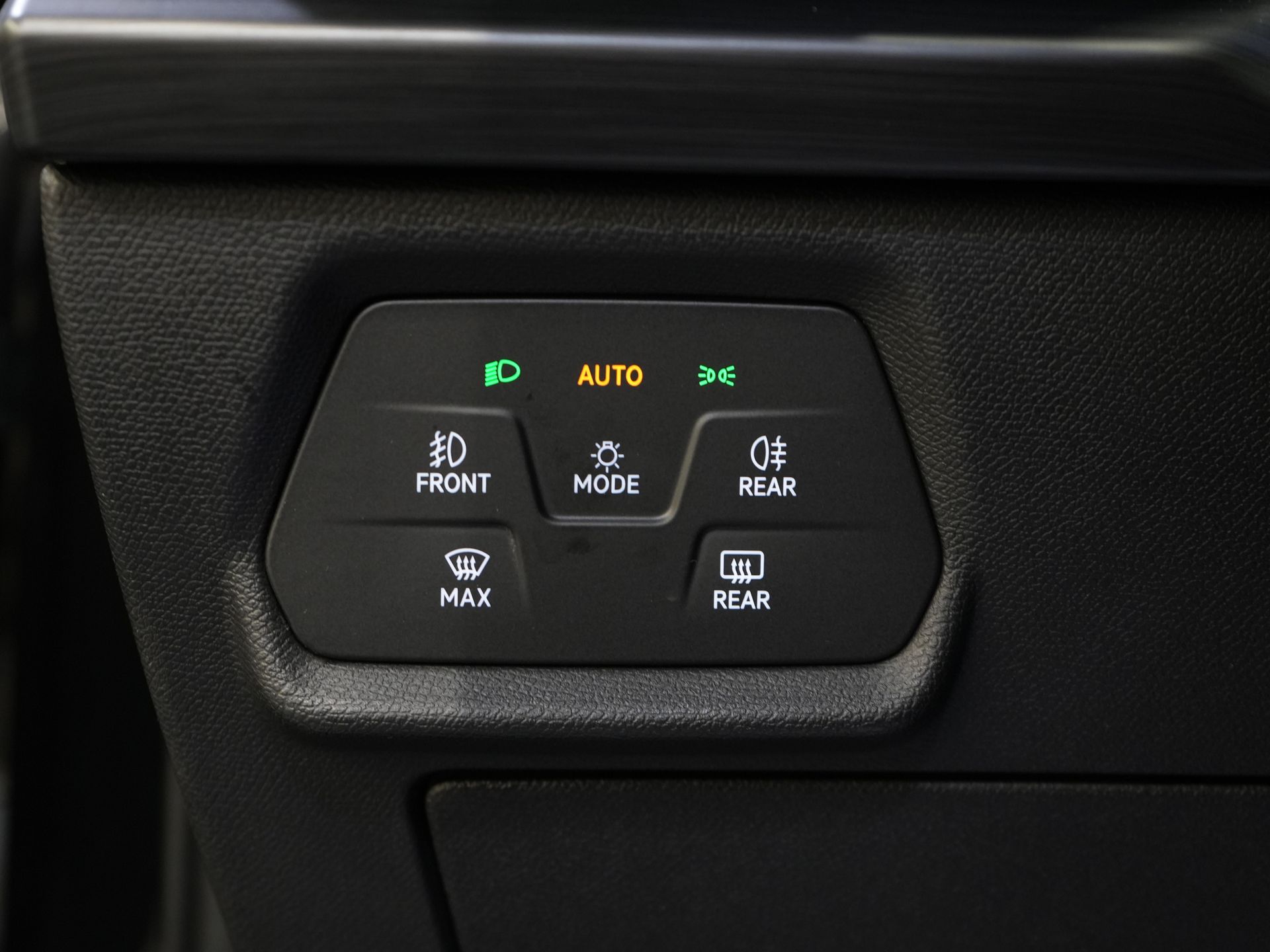 CUPRA Formentor SUV 1.4 e-Hybrid VZ 245 pk Tribe Edition LED Matrix / Adapt.Cruise/ Alcantara/ 19” LMV/ Trekhaak/ Memory/ Stoelverw./ Stuurverw. 20