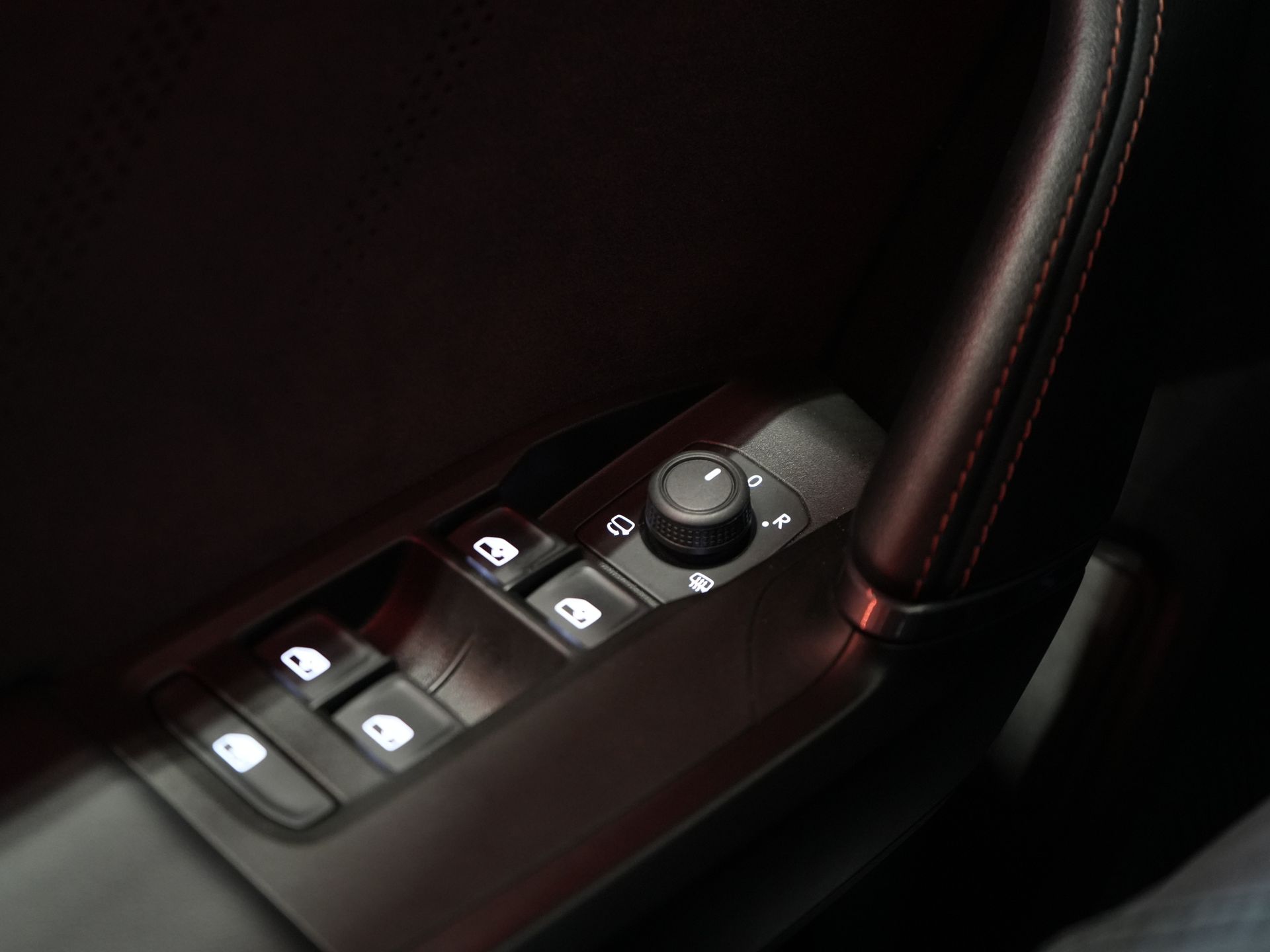 CUPRA Formentor SUV 1.4 e-Hybrid VZ 245 pk Tribe Edition LED Matrix / Adapt.Cruise/ Alcantara/ 19” LMV/ Trekhaak/ Memory/ Stoelverw./ Stuurverw. 21