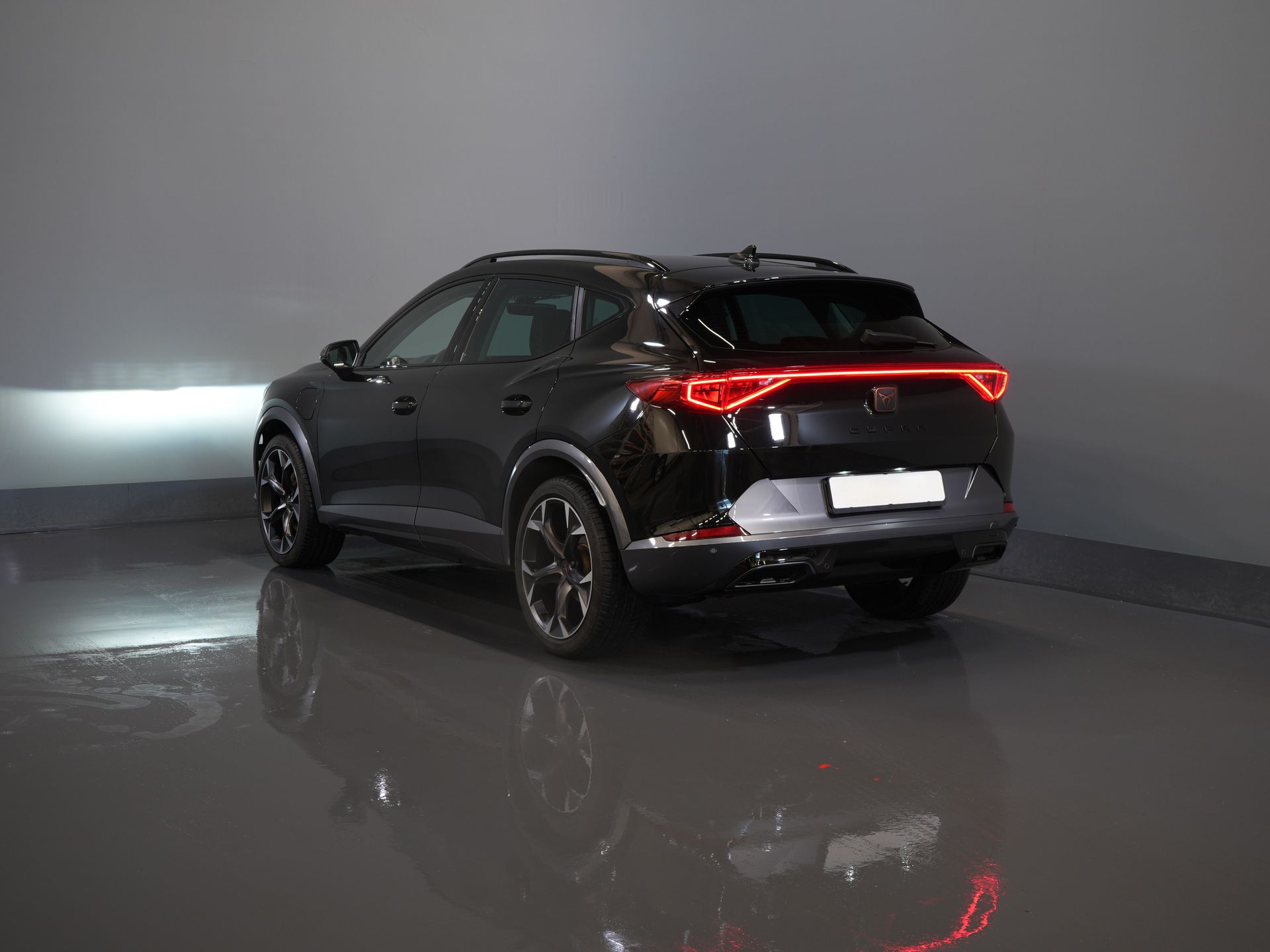 CUPRA Formentor SUV 1.4 e-Hybrid VZ Copper Edition Matrix/ Adapt.Cruise/ Stoelverw./ Stuurverw/ Navi/ Climate/ 19'' LMV 1