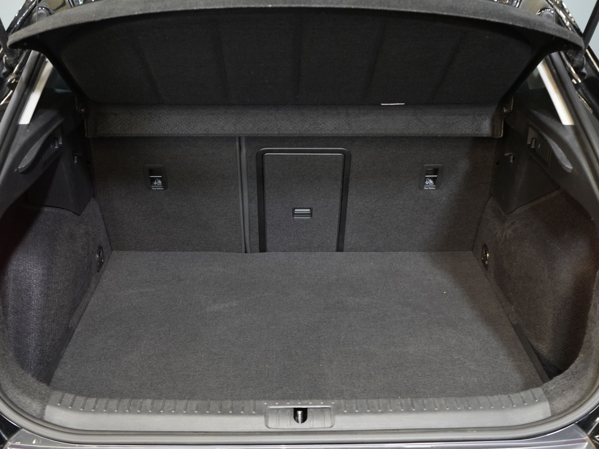 CUPRA Formentor SUV 1.4 e-Hybrid VZ Copper Edition Matrix/ Adapt.Cruise/ Stoelverw./ Stuurverw/ Navi/ Climate/ 19'' LMV 14