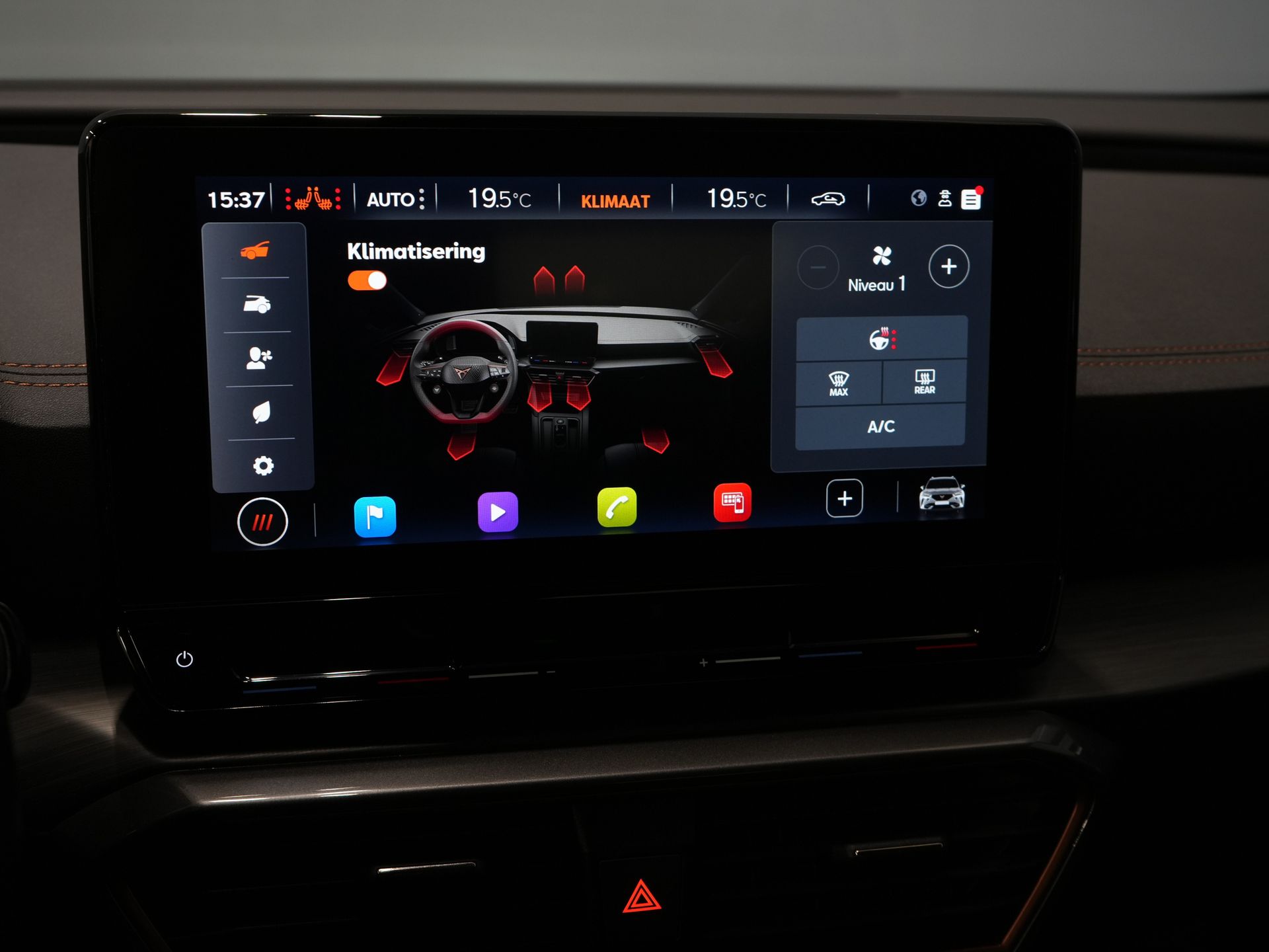 CUPRA Formentor SUV 1.4 e-Hybrid VZ Copper Edition Matrix/ Adapt.Cruise/ Stoelverw./ Stuurverw/ Navi/ Climate/ 19'' LMV 26