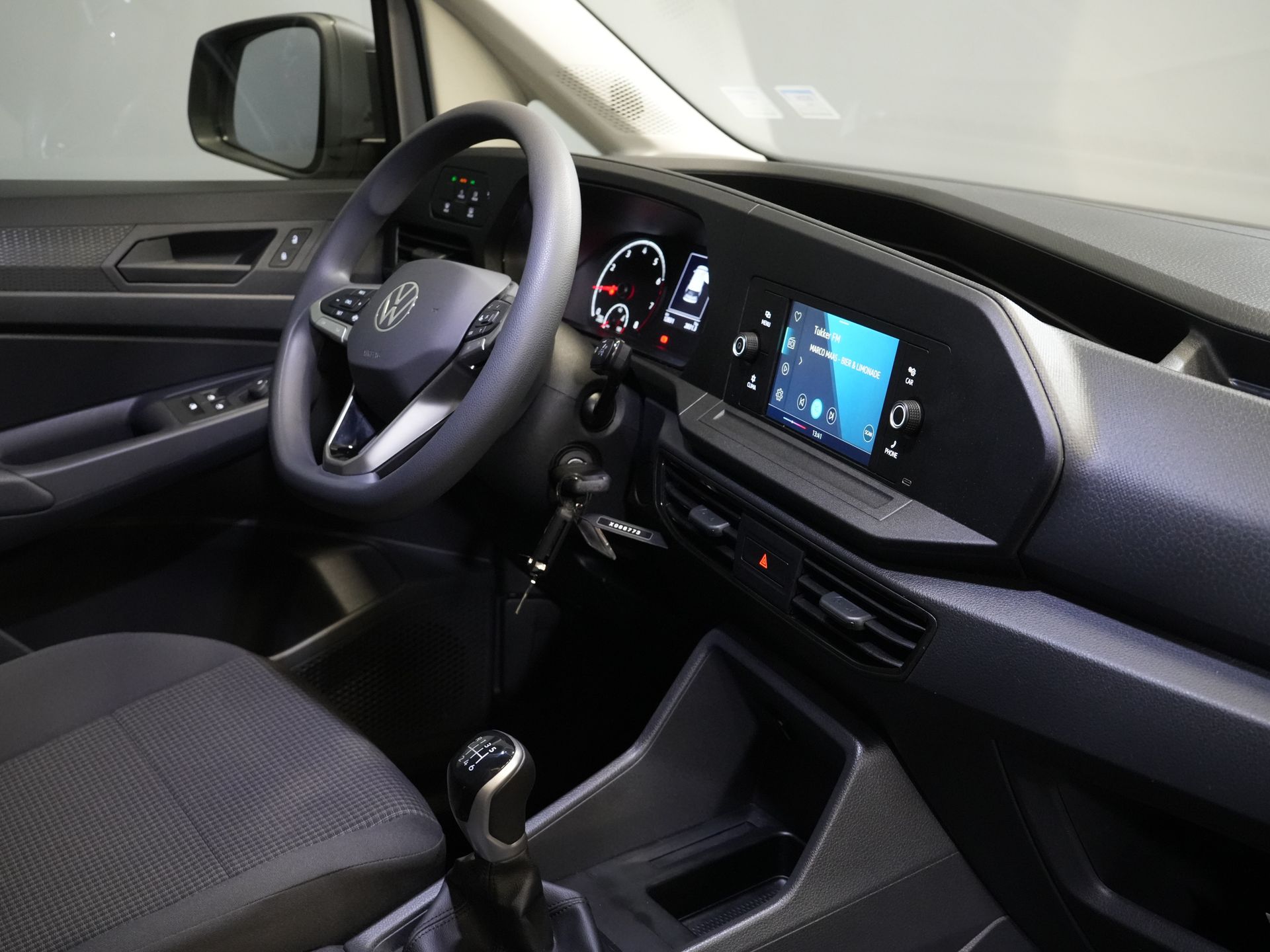 Volkswagen Caddy Cargo Bestelbus 1.5 TSI BENZINE BPM VRIJ! Cruise/ Airco/ DAB/ PDC 2